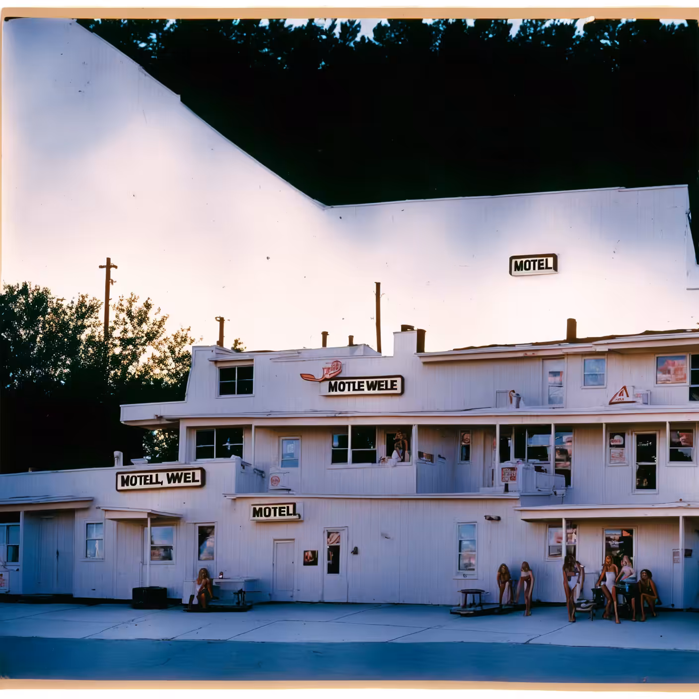 009: Motel Set