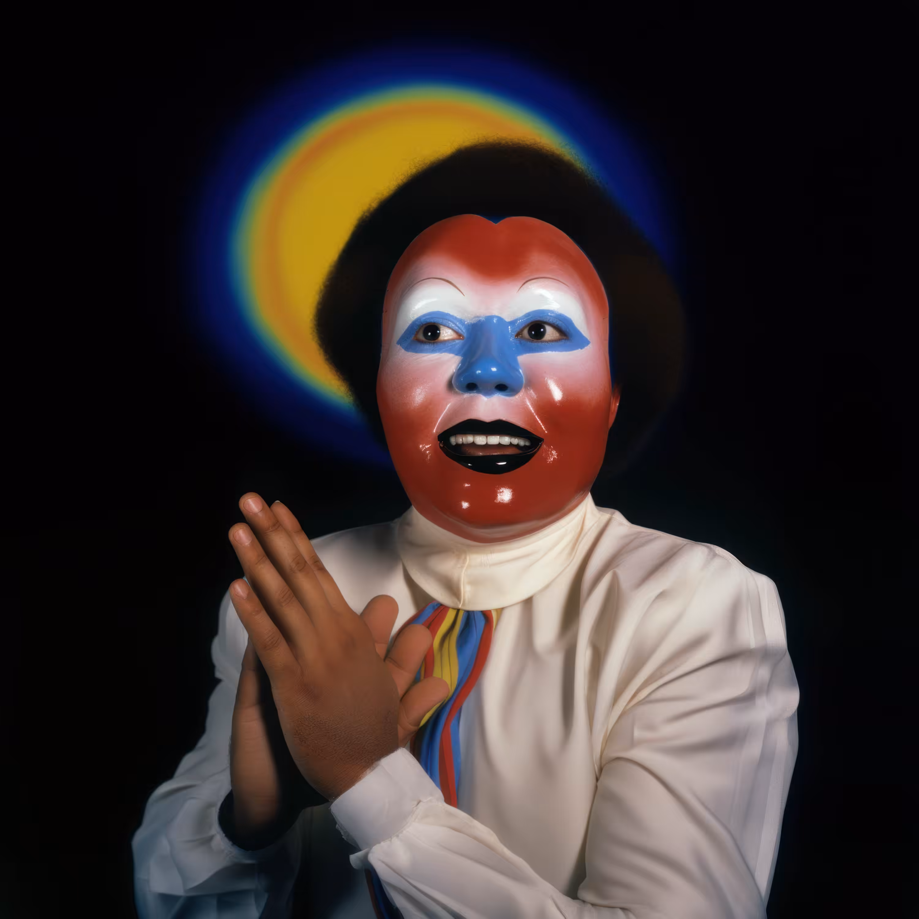 Post Photographic Perspectives: Taming the Machine: Jess Mac - Applause