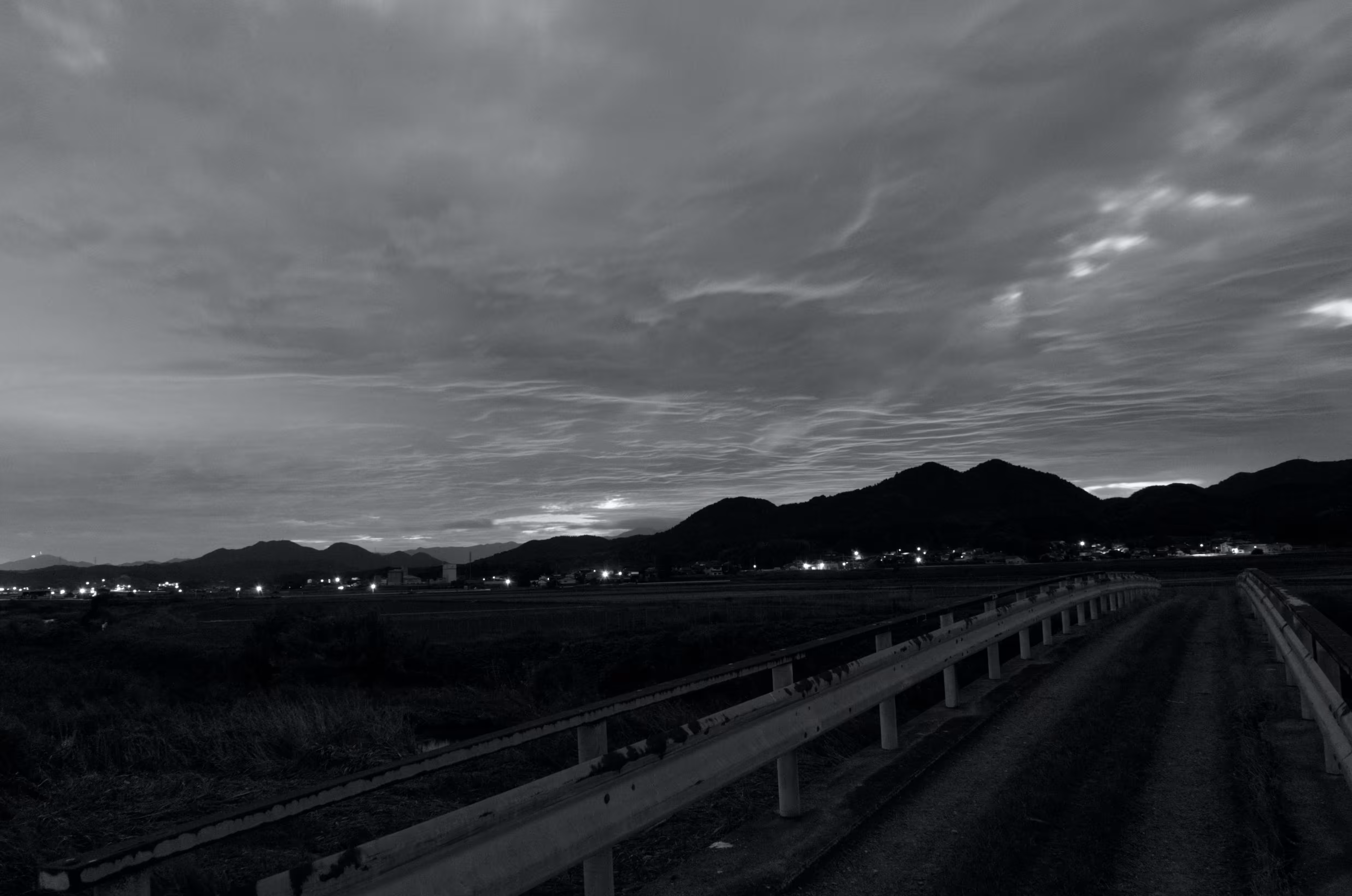 Heaven Series: Rarible Edition – Edge of Heaven (Monochrome)