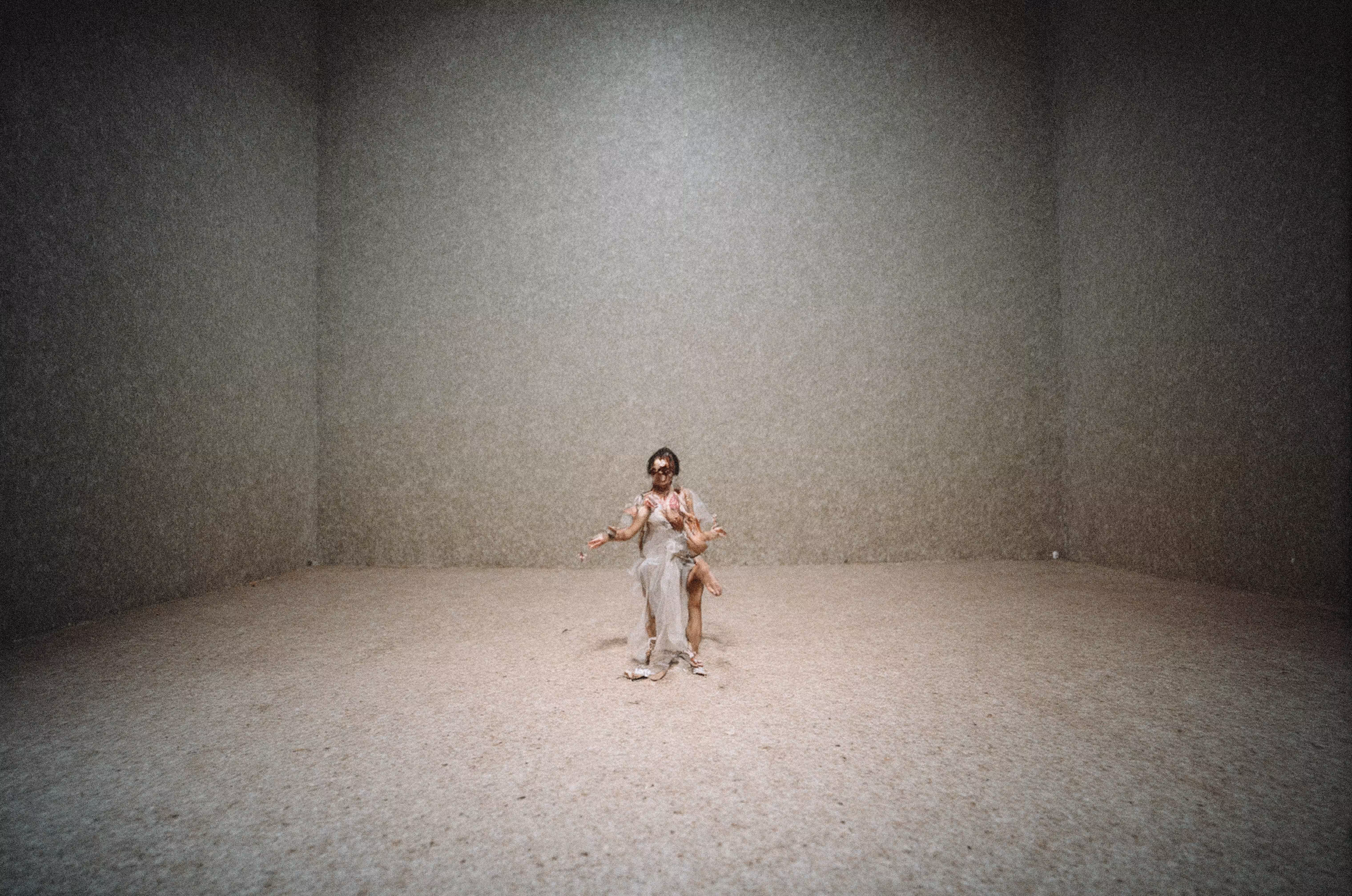 MSR-IDENTITYSTUDIES: identity studies — Series 0 · Nº 06