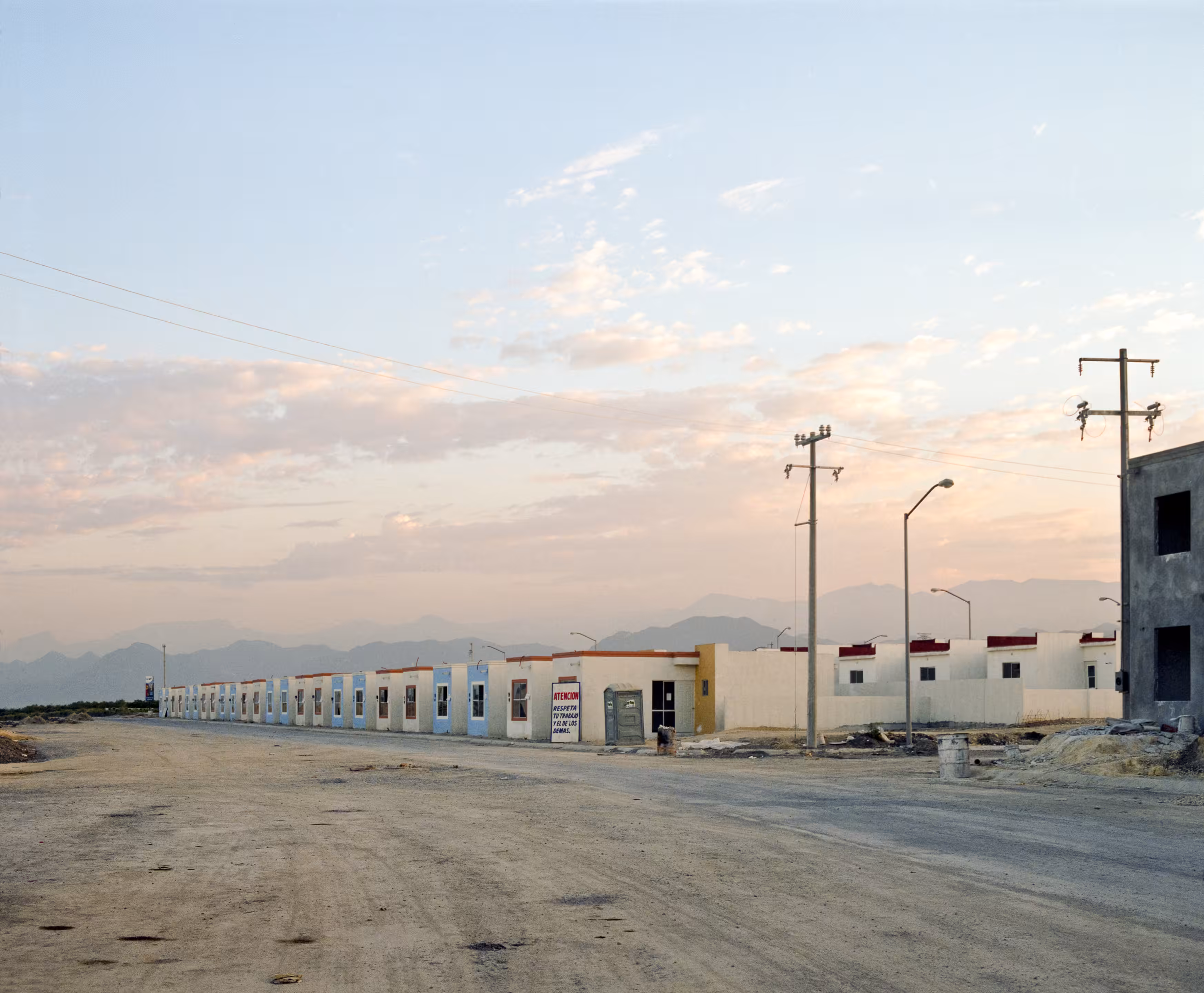 Suburbia Mexicana, Fragmented City #20