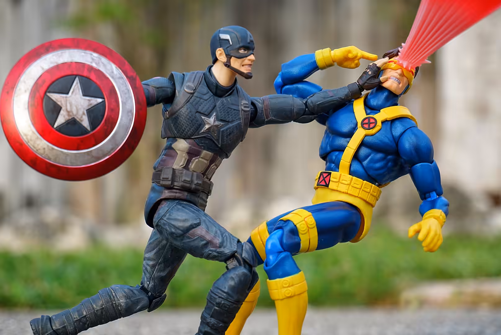 Captain America vs Cyclops