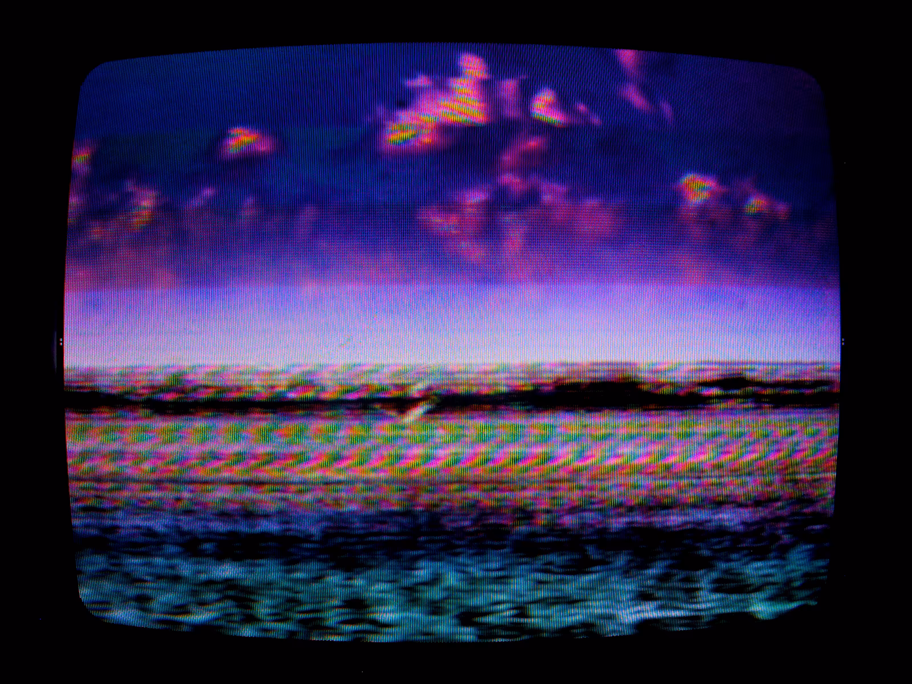 CRT Seascape 16