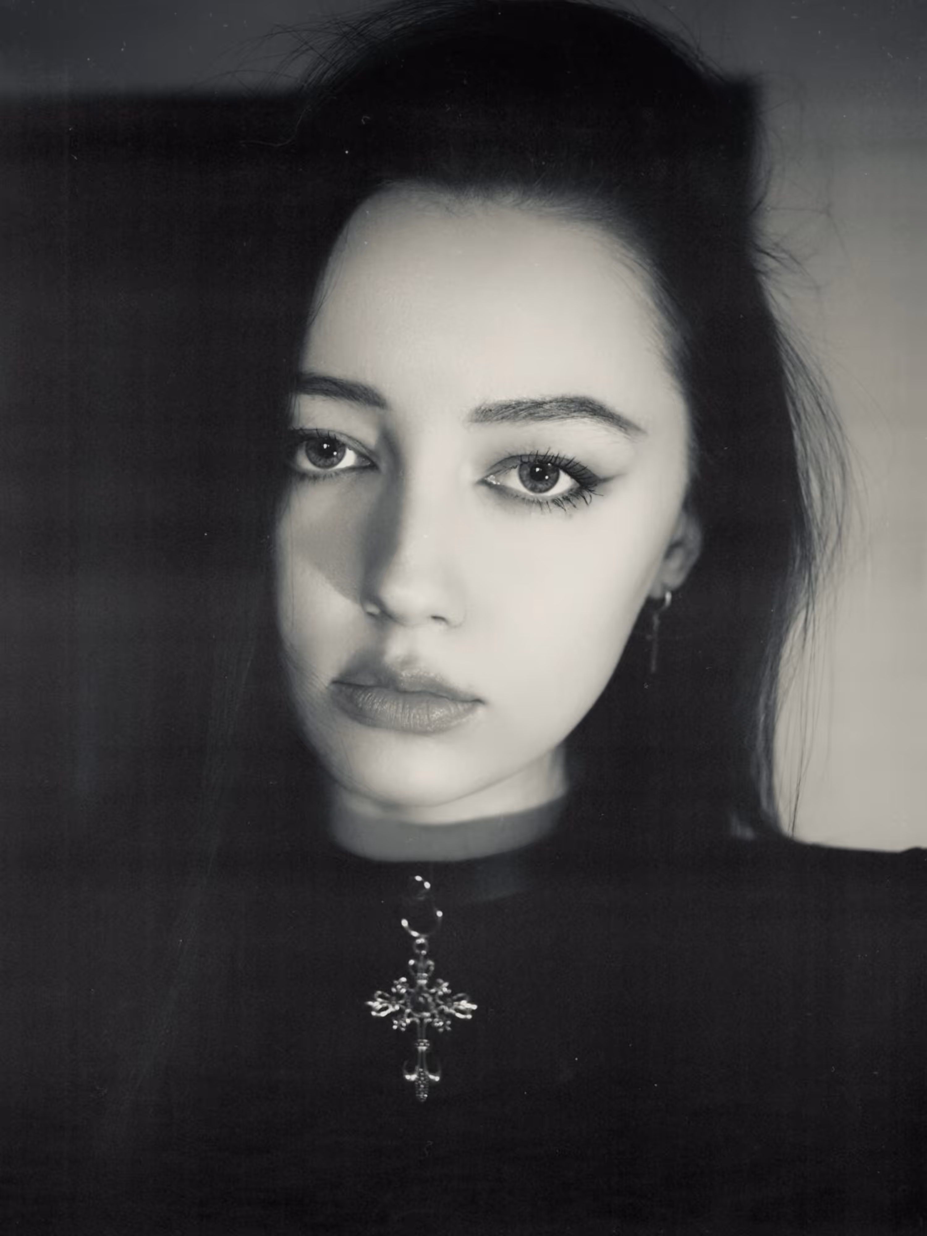 Shadow•4