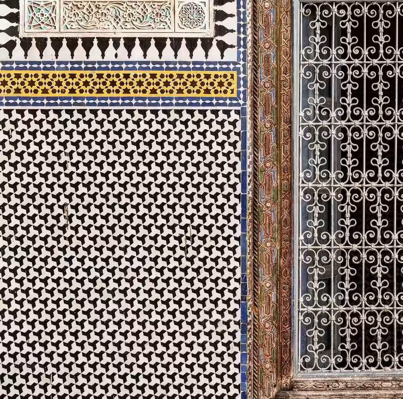 Abandoned palace in Fés, Morocco