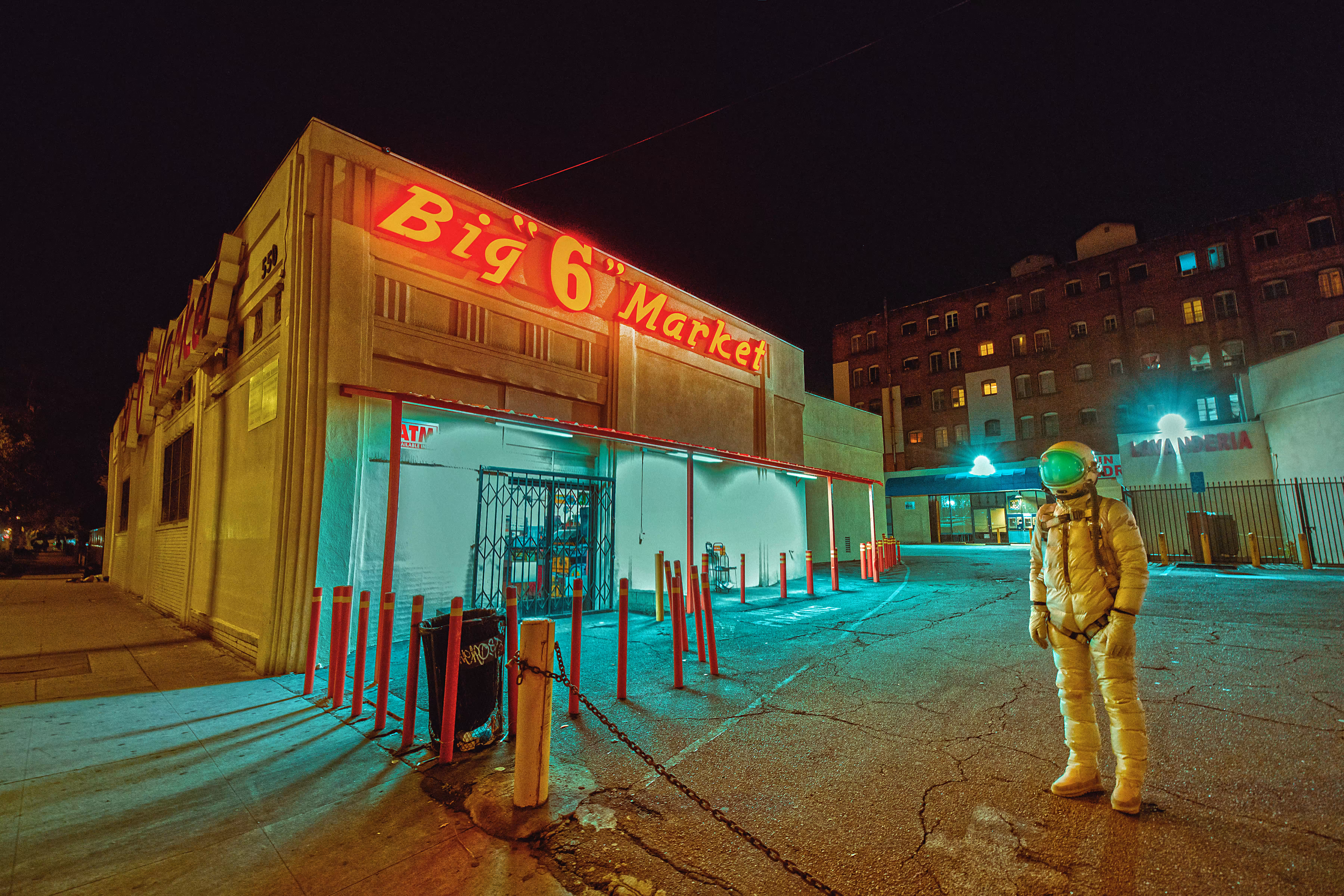 Big 6 Market