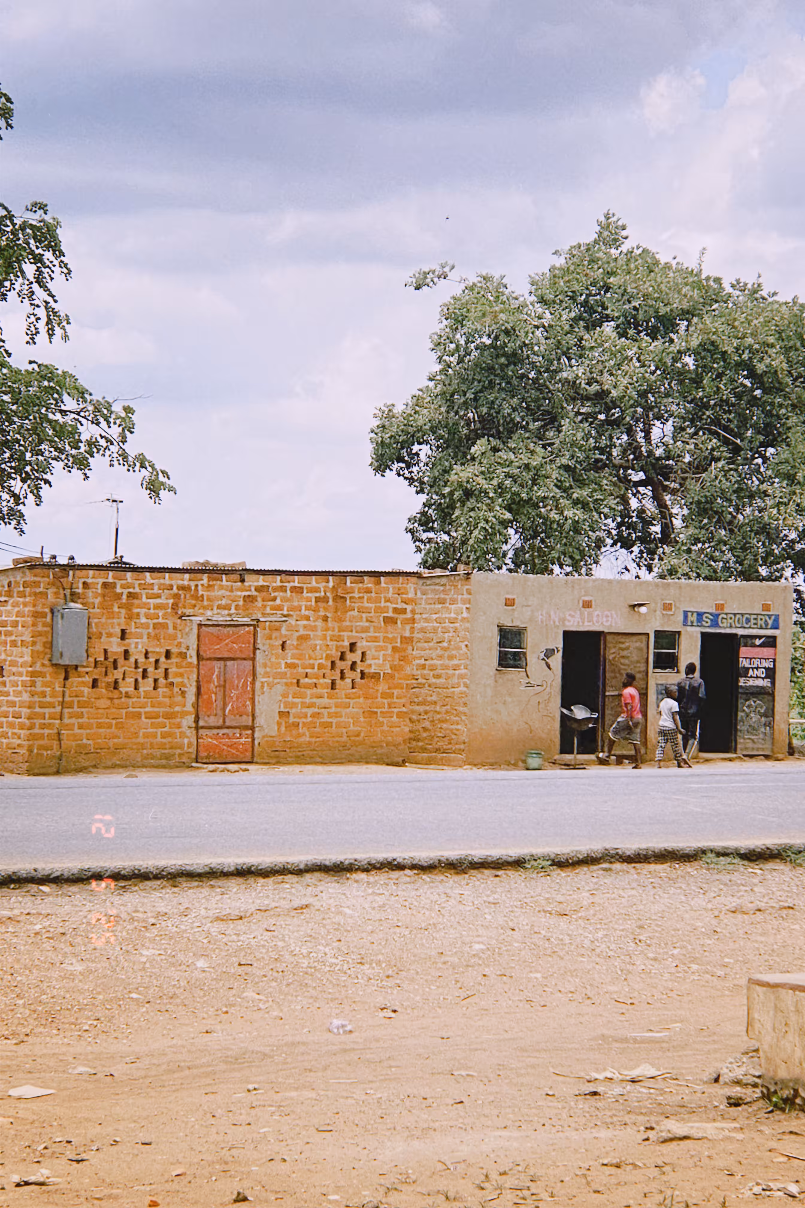Saloon & Grocery #008