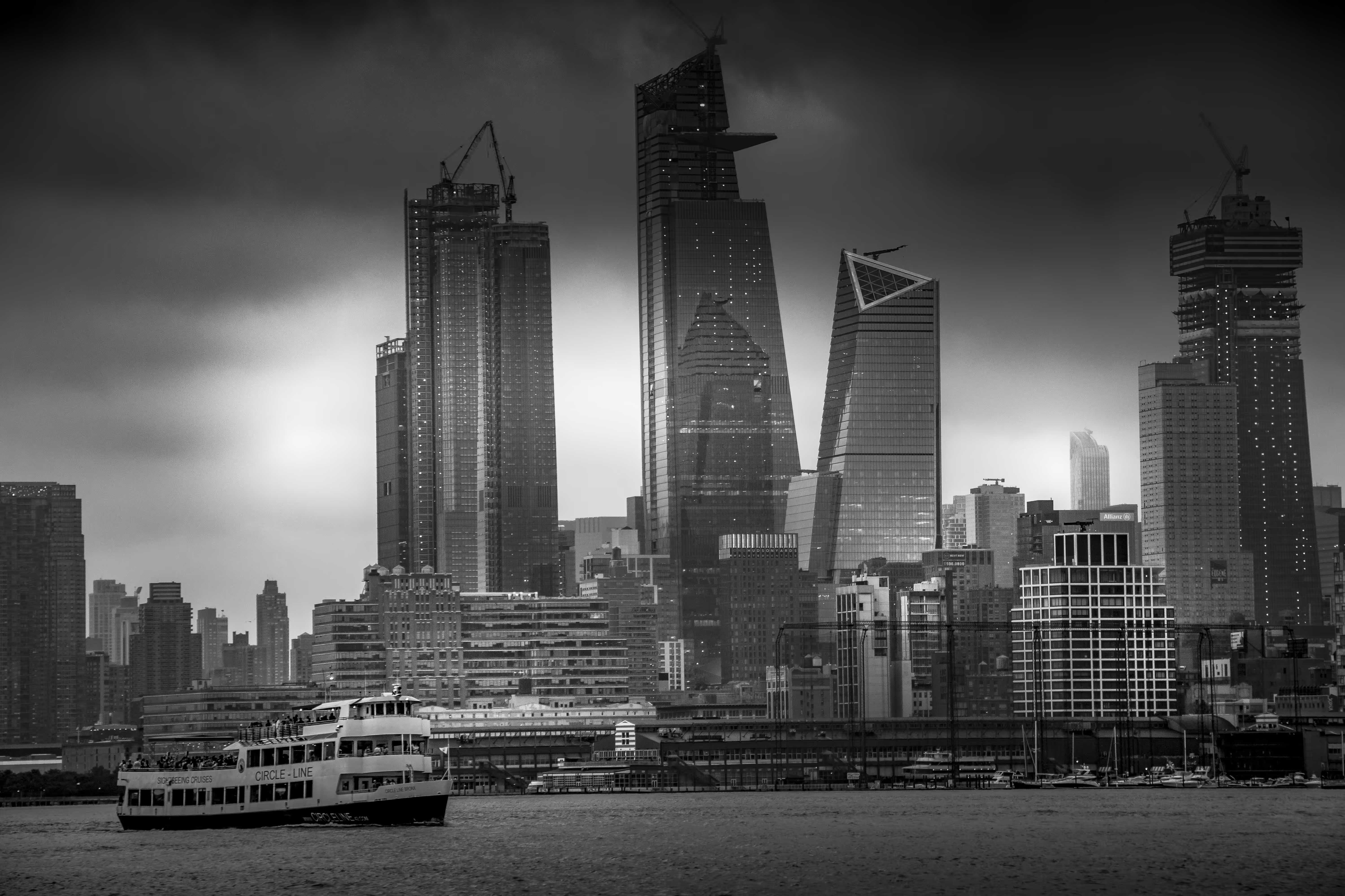 Roving Around the World: Circle Line