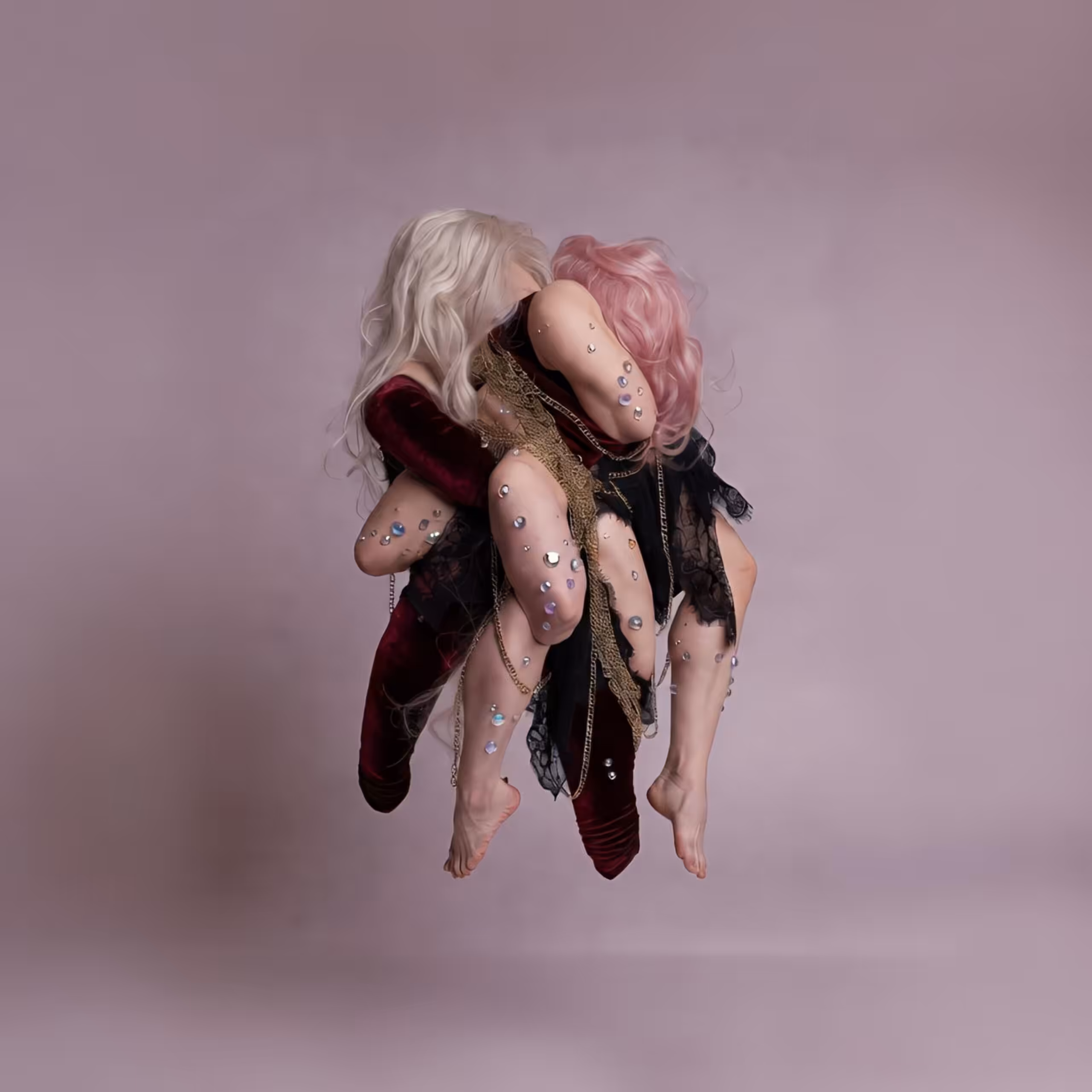 𝐒𝐮𝐫𝐩𝐥𝐮𝐬: Shared Gravity