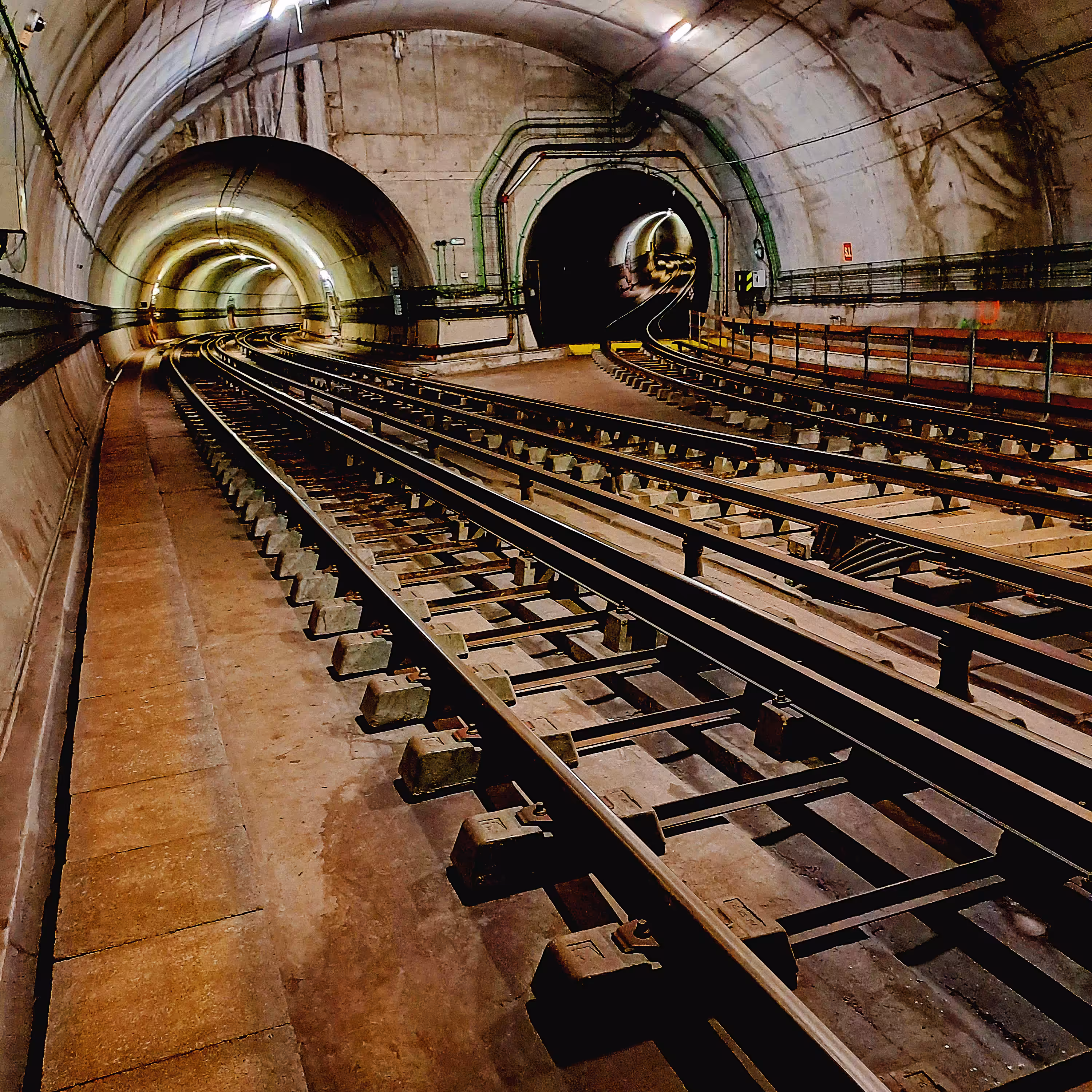 Underground Echoes