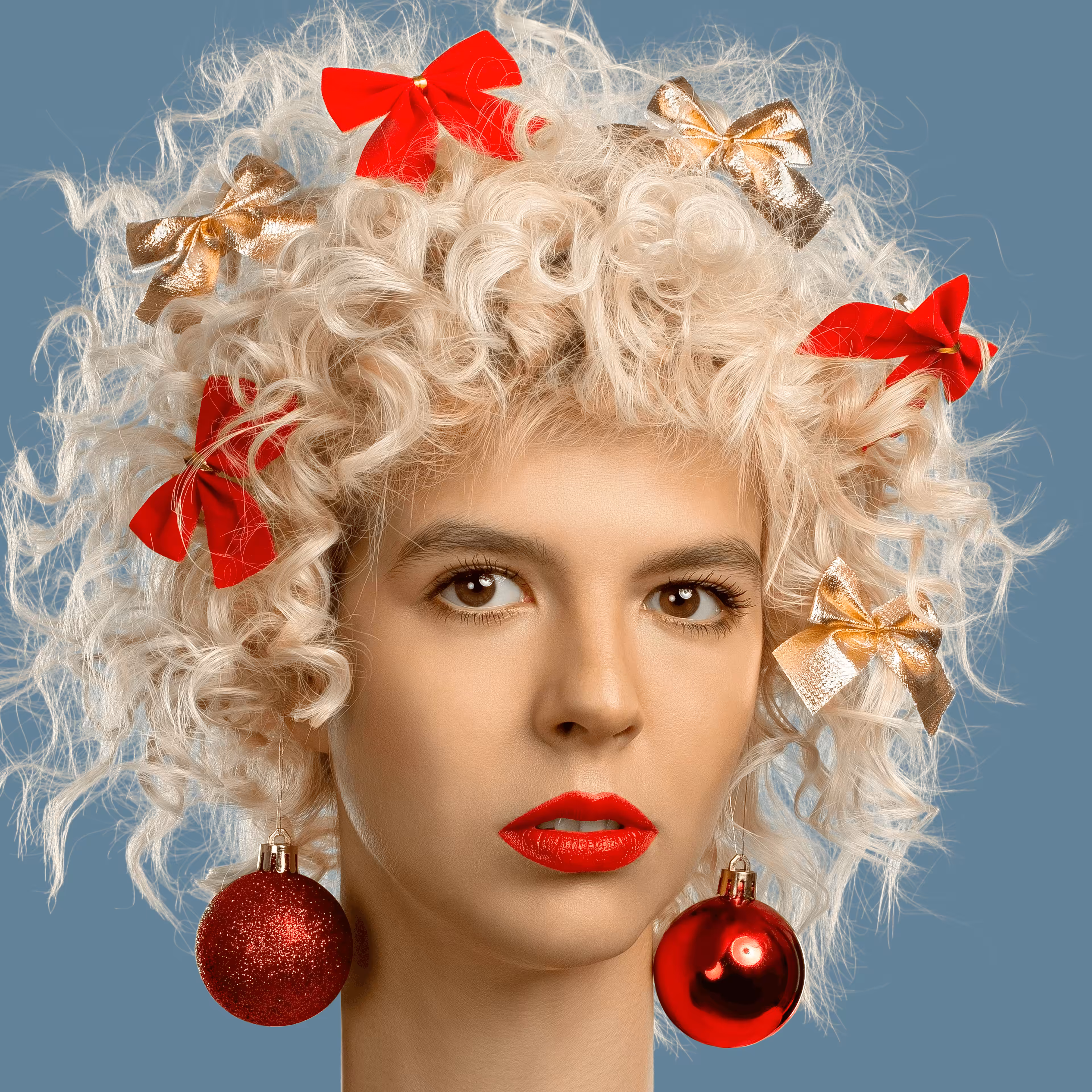 CryptoPunk 4129 is Alive (Xmas Special)