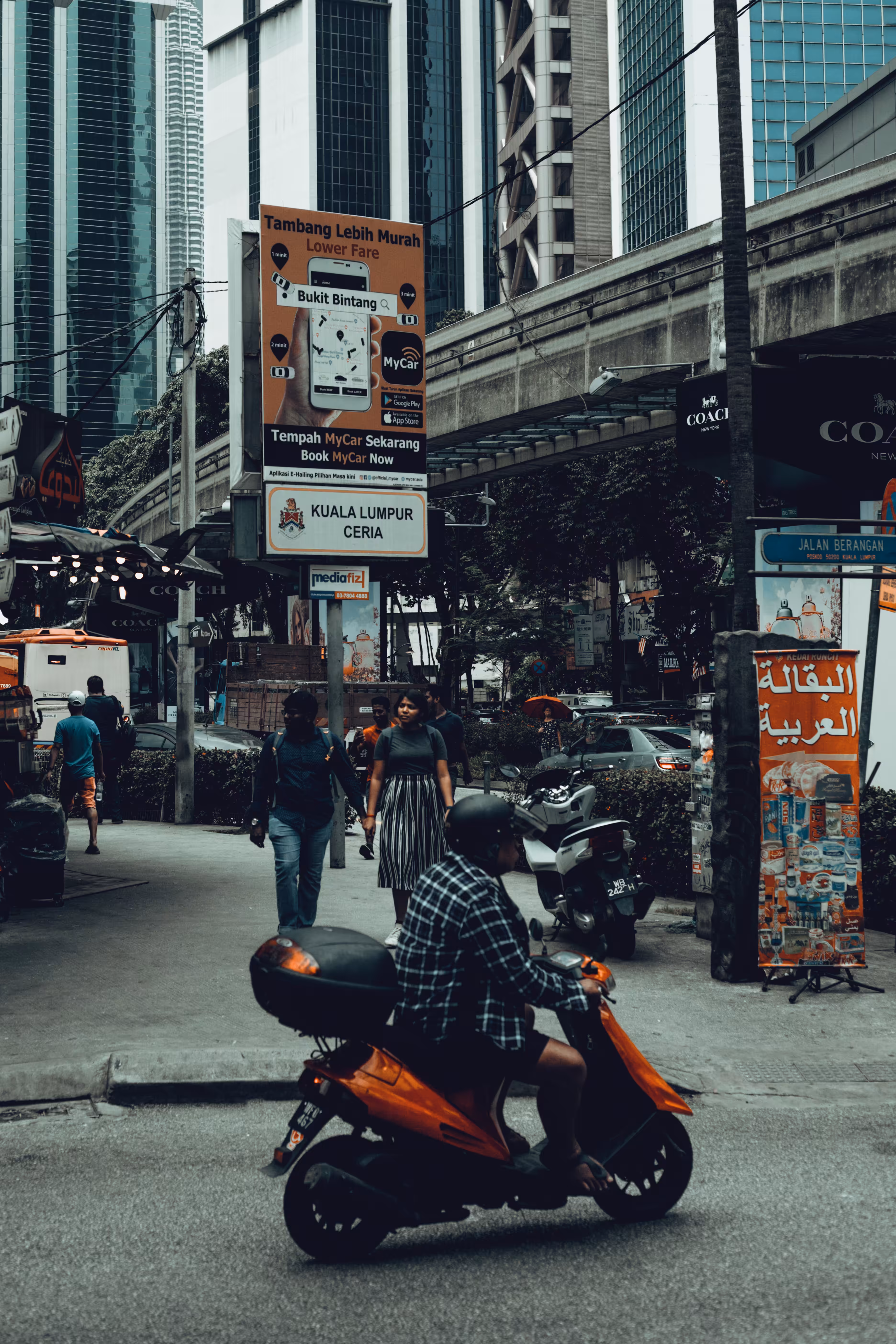 In the rhythm of the city