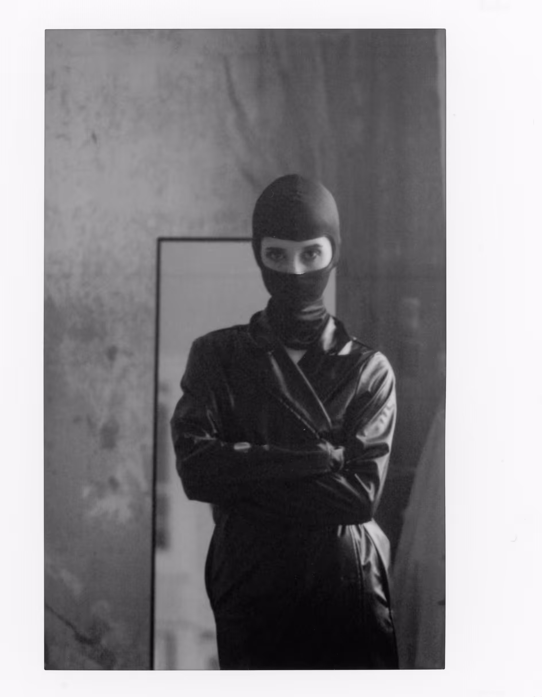 Mask trilogy noir instax wide expired - #200tezosevent