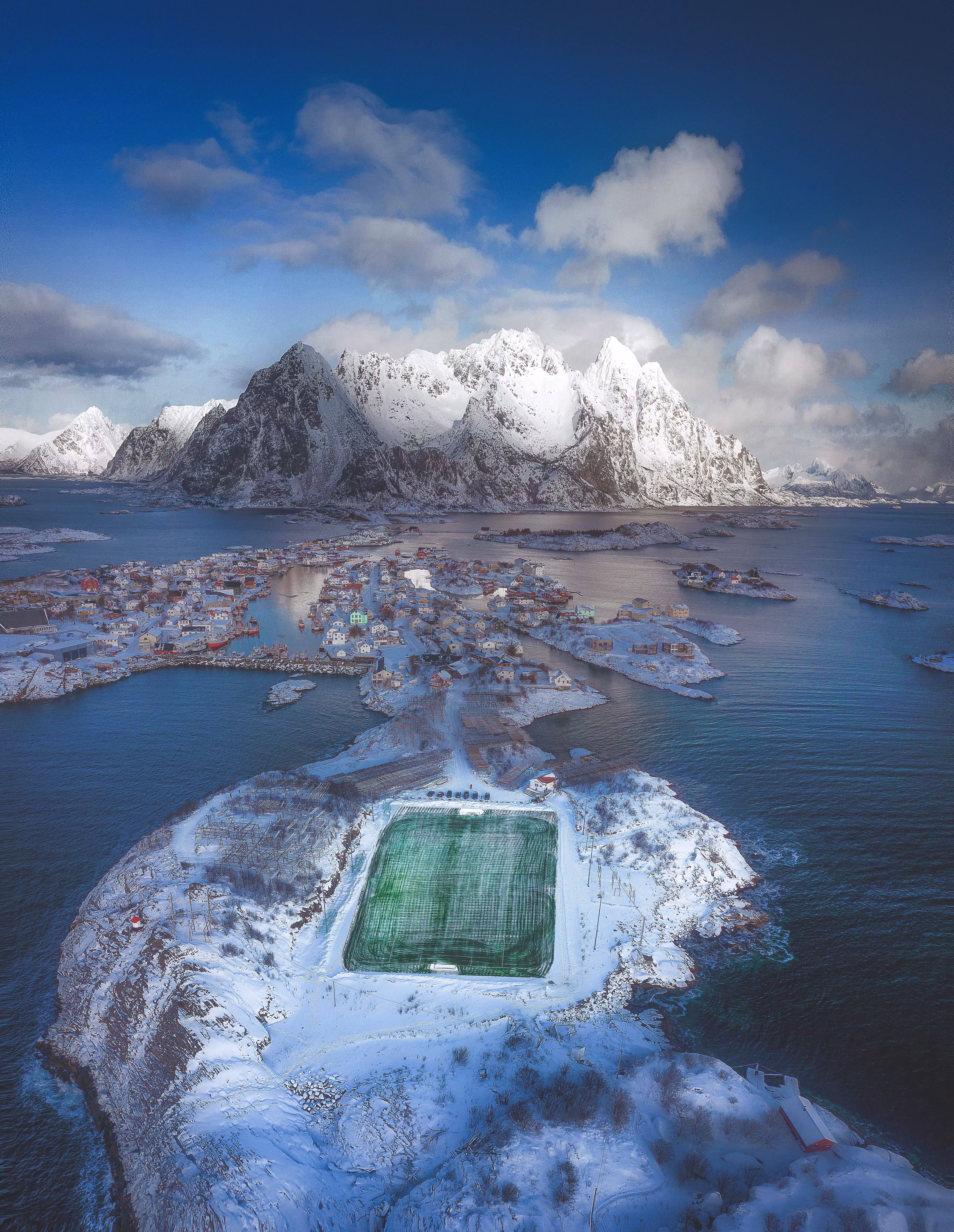 HENNINGSVÆR