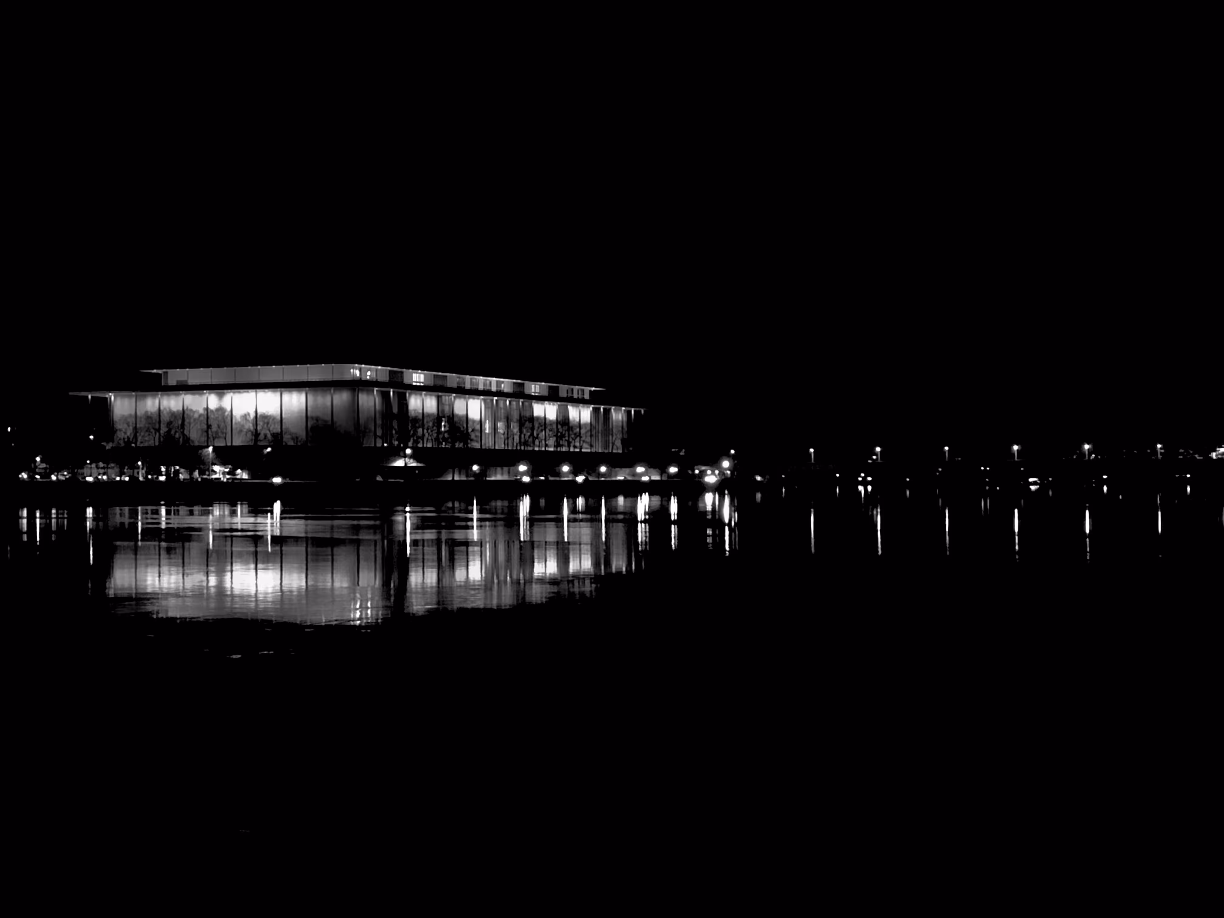 DC Series #010 - The Kennedy at Night