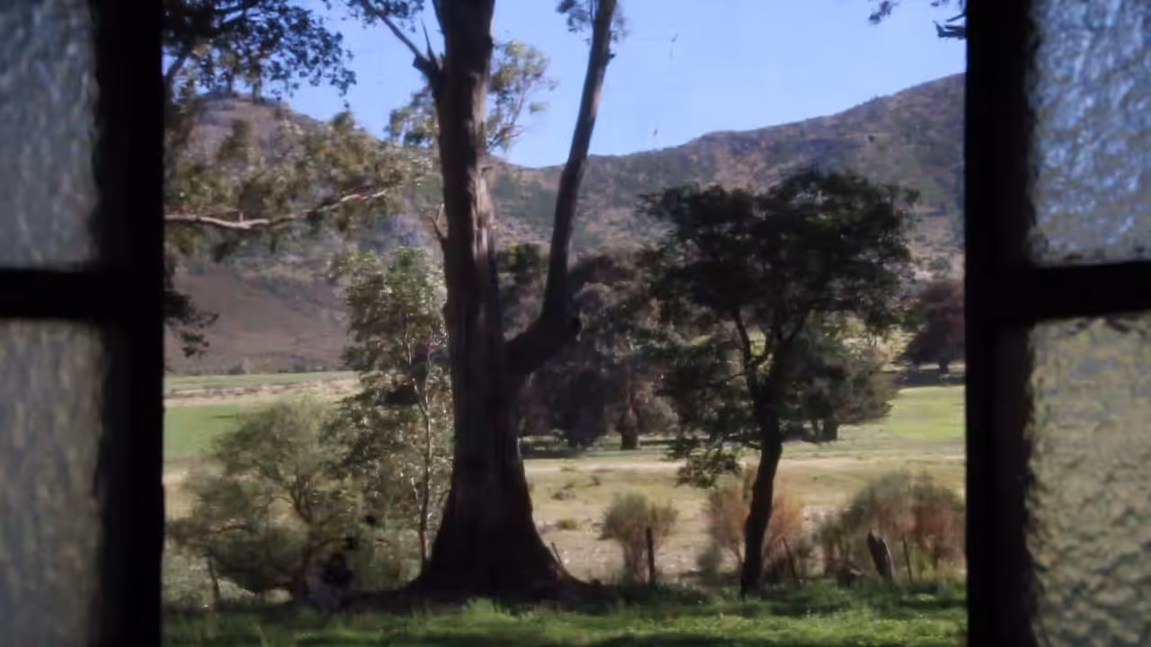 Ir a tirar piedras al arroyo