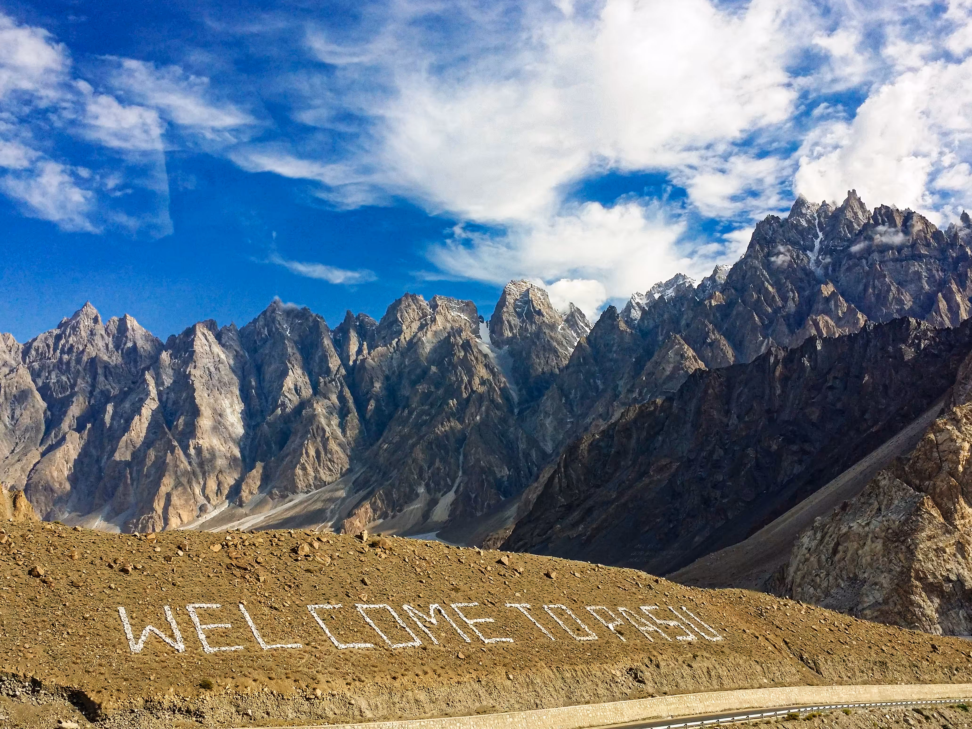 Magnificent Pakistan. ❤️: Passu Cones Karakoram. 🏔️