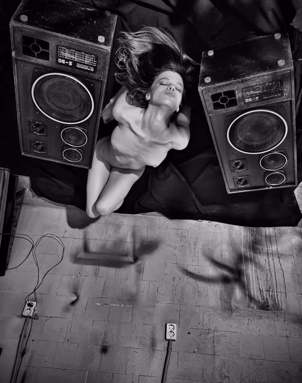 Self #49 Musical levitation