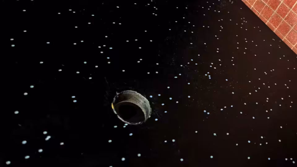 GLORY HOLE ON A FULL MOON