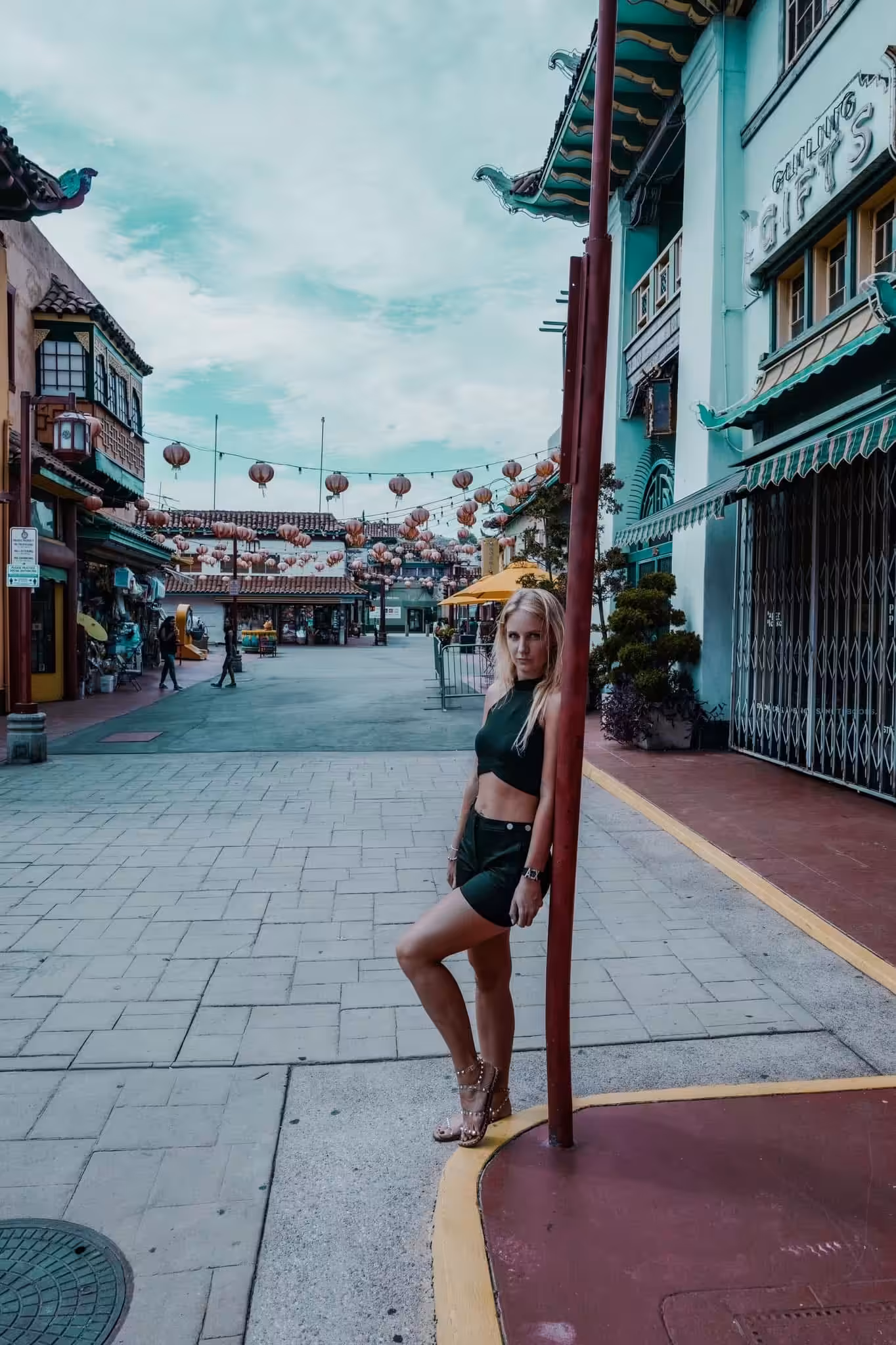 Rodeo posts: 🦯📷 ℃ℍⅈℿÅ₸⊙⋁⋁⋒ 🏮🐍🍃 1136