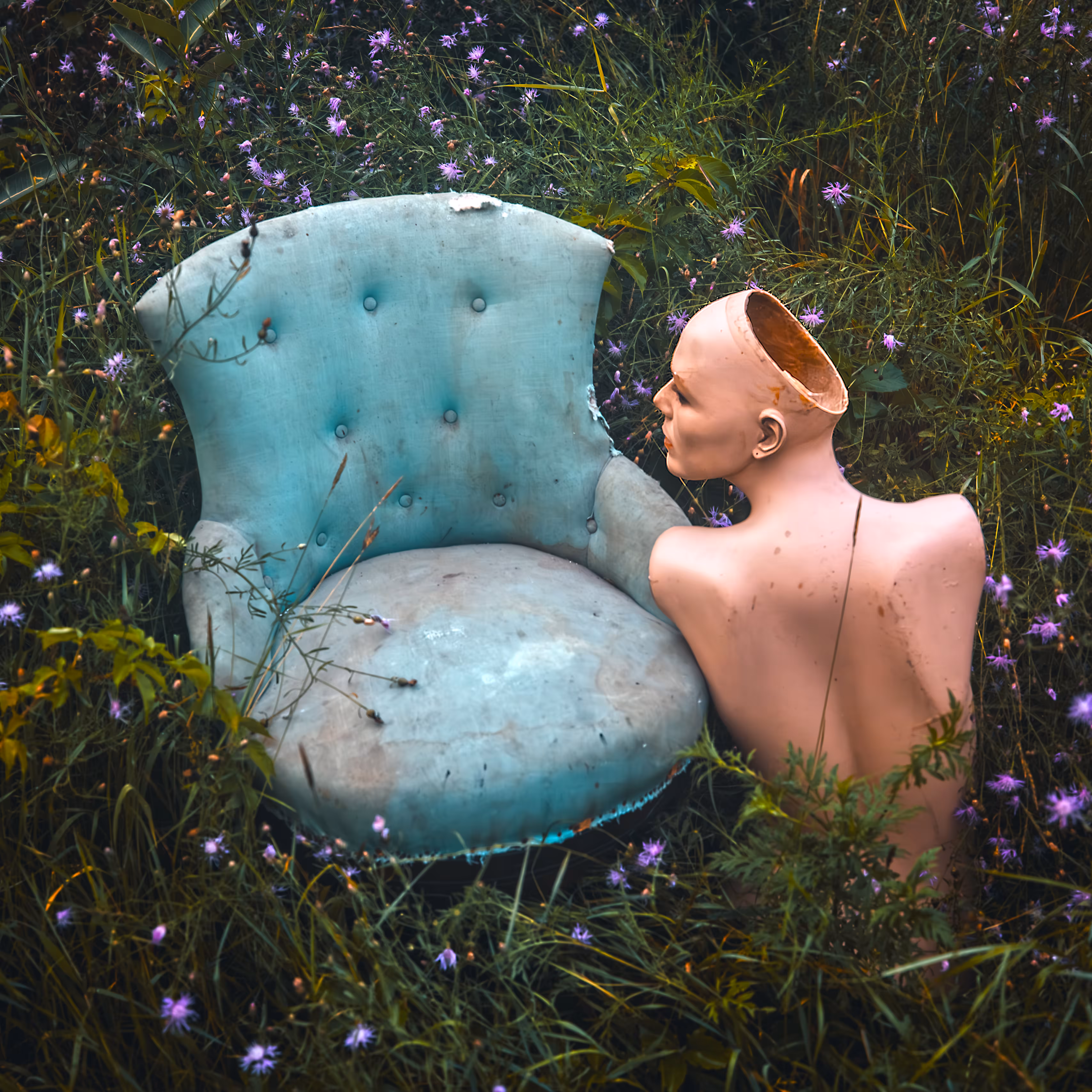 Rodeo posts: Blue Chair