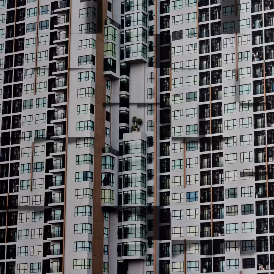 RUBIK'S BUILDING