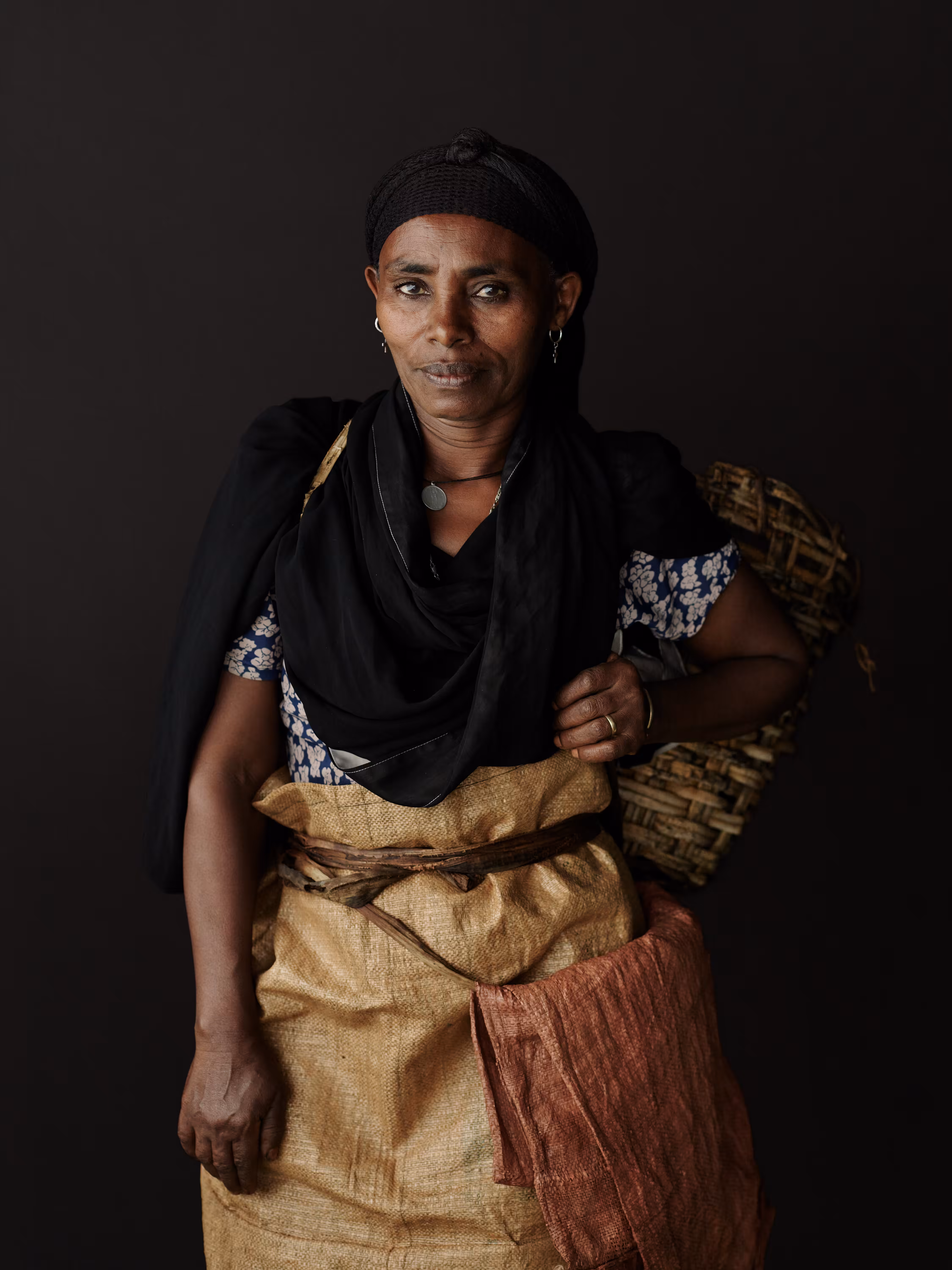 Ethiopia - Portraits - Portrait of Bogalech, a tea collector  