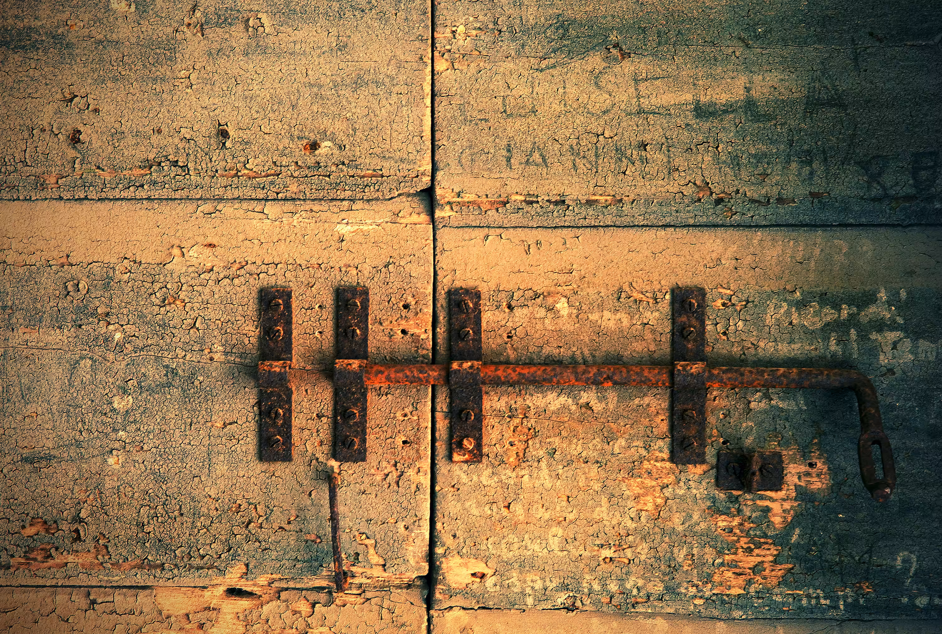 DOOR 03