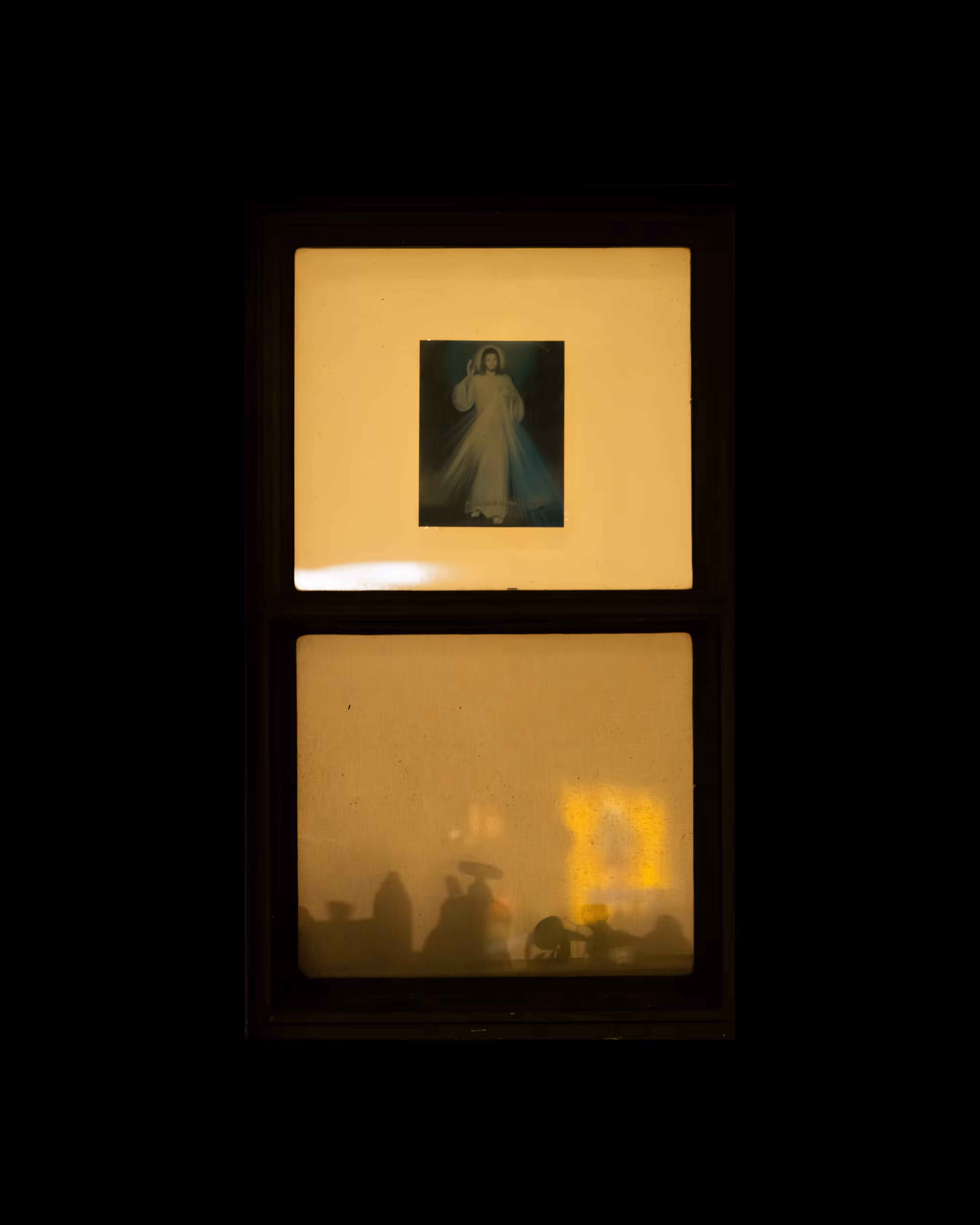 WINDOW 886