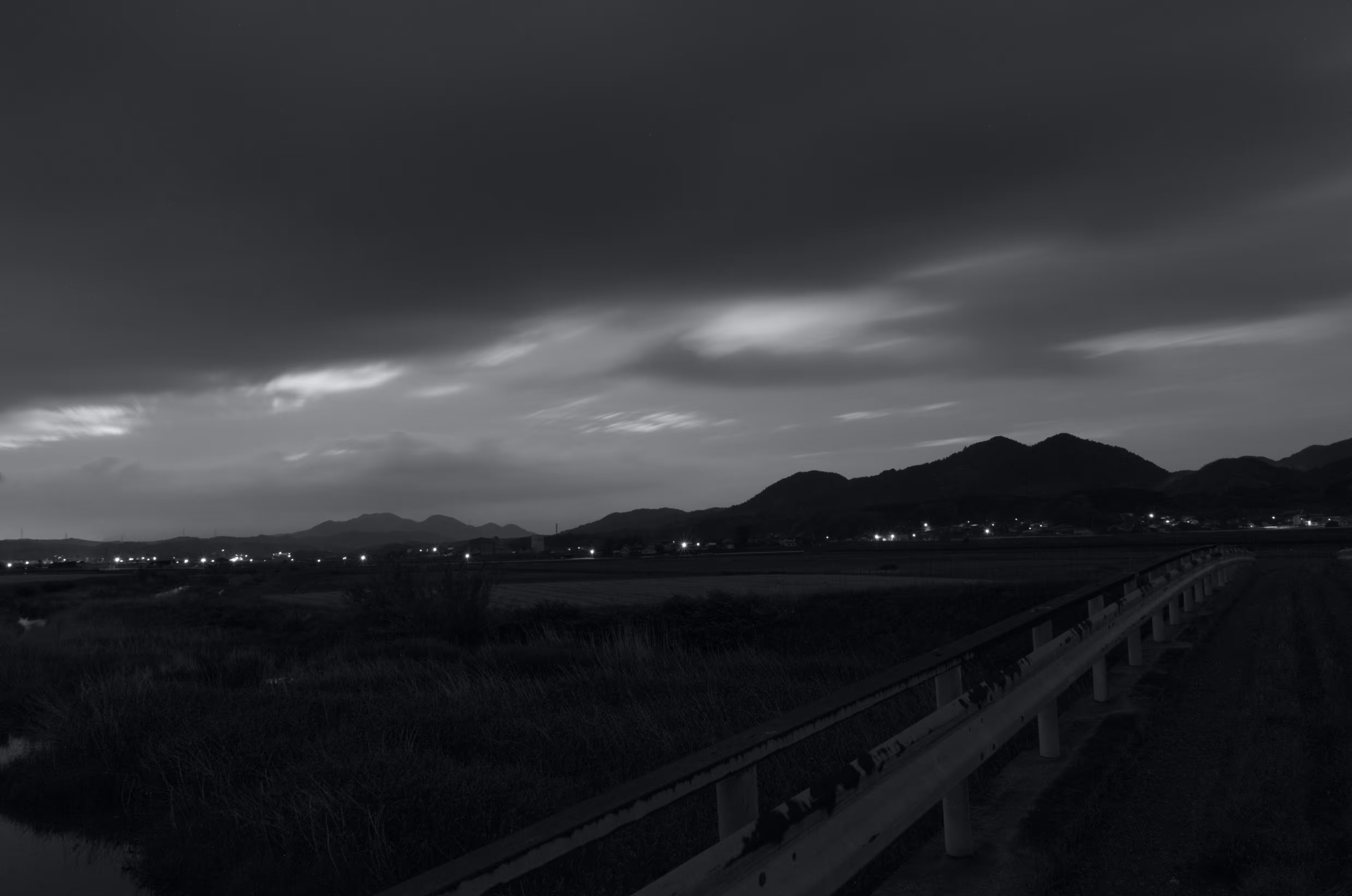 Heaven Series: Rarible Edition – Edge of Heaven (Monochrome)