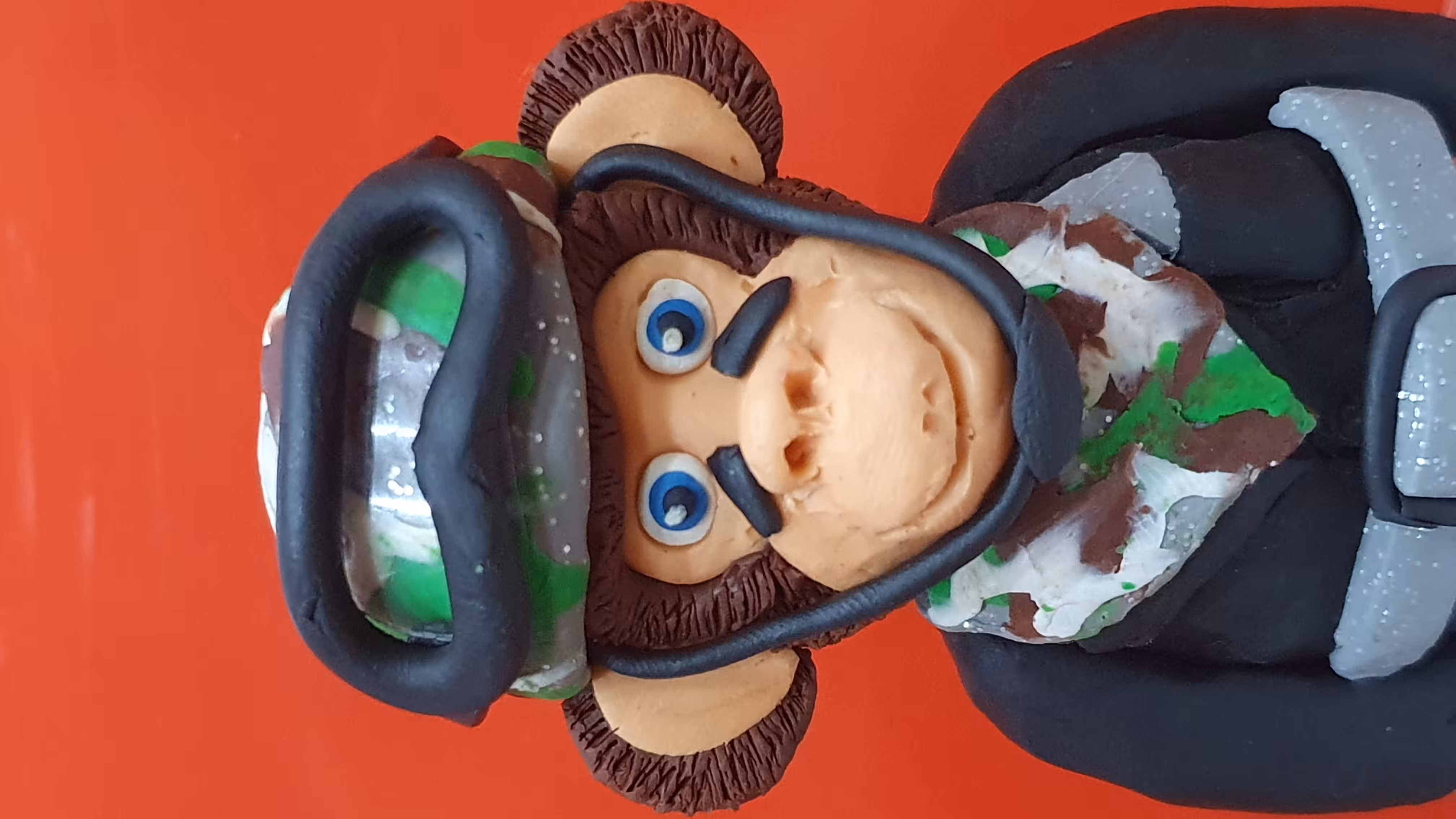 #35 Clay Collectible Army Ape Camouflage