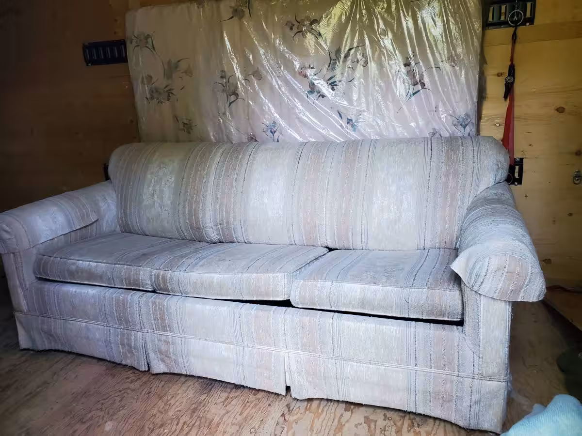 Hide A Bed/Couch/Sofa (Howell)