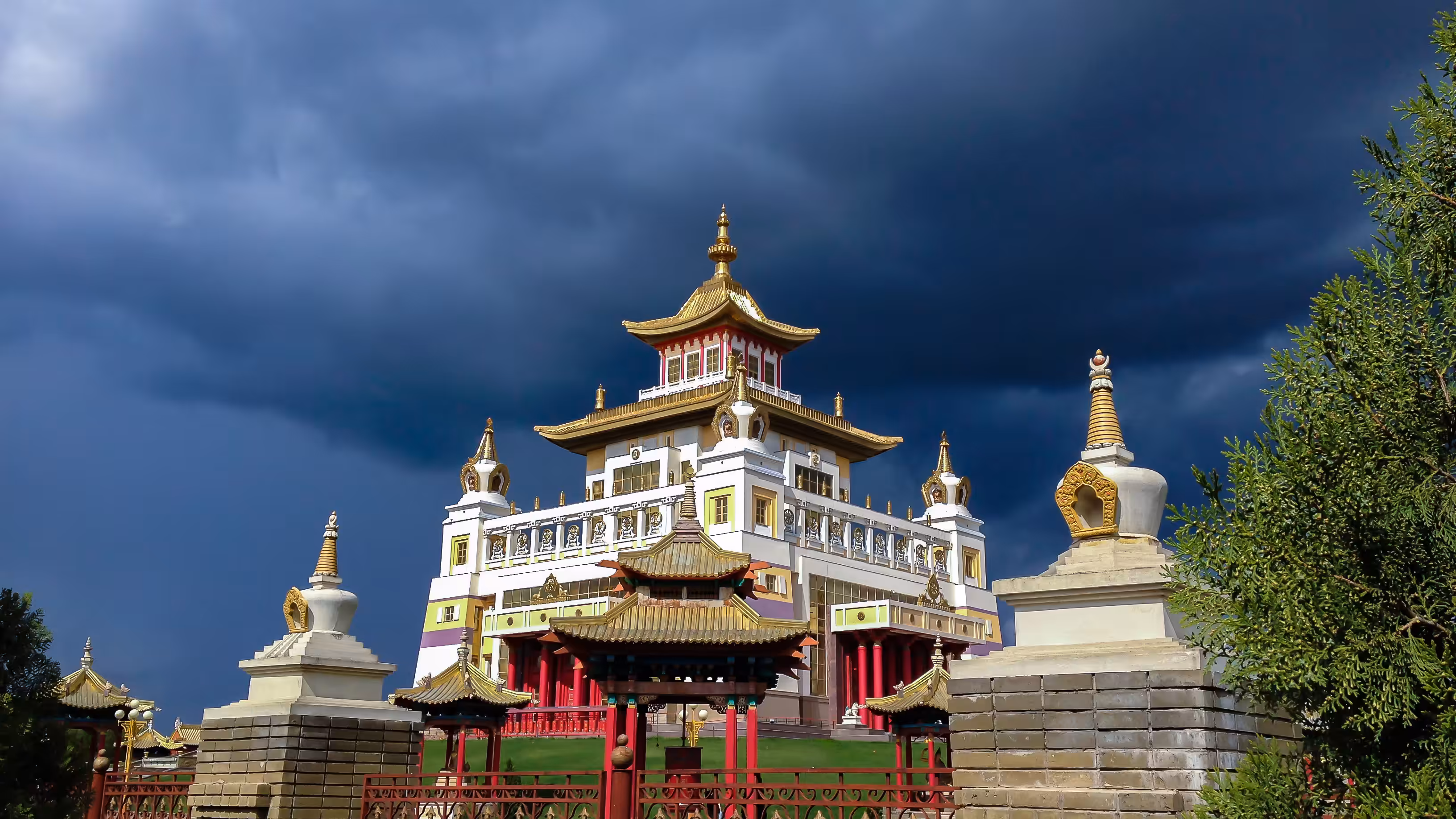 Golden Abode of Buddha Shakyamuni