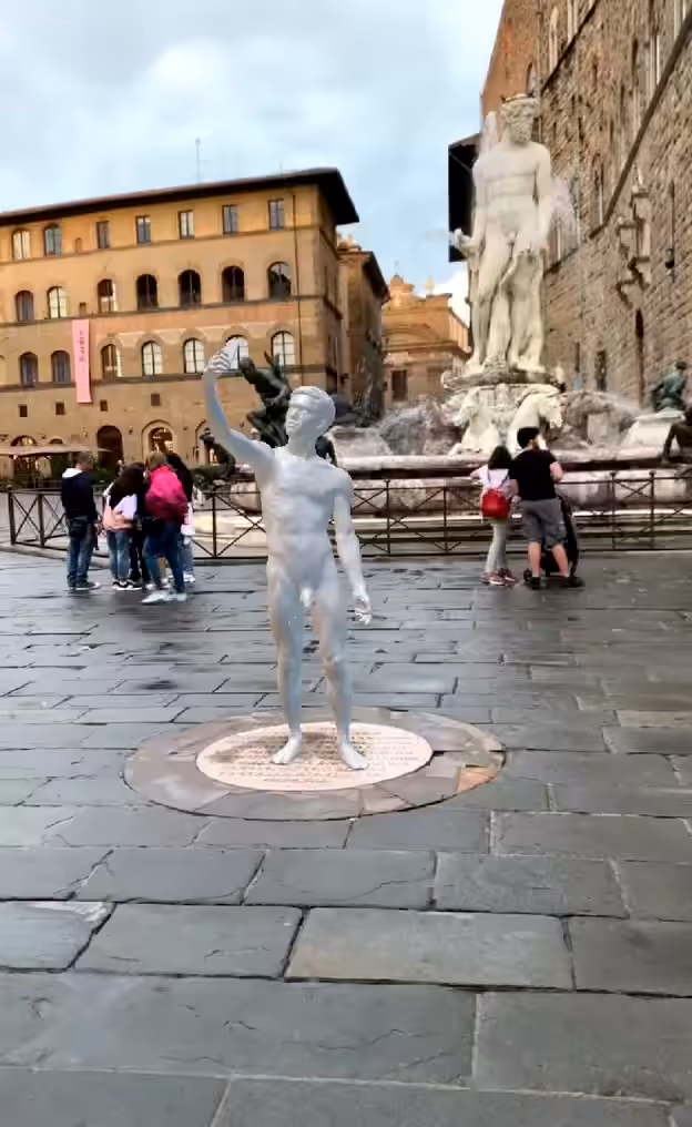 Adlocutio in Florence, Italy