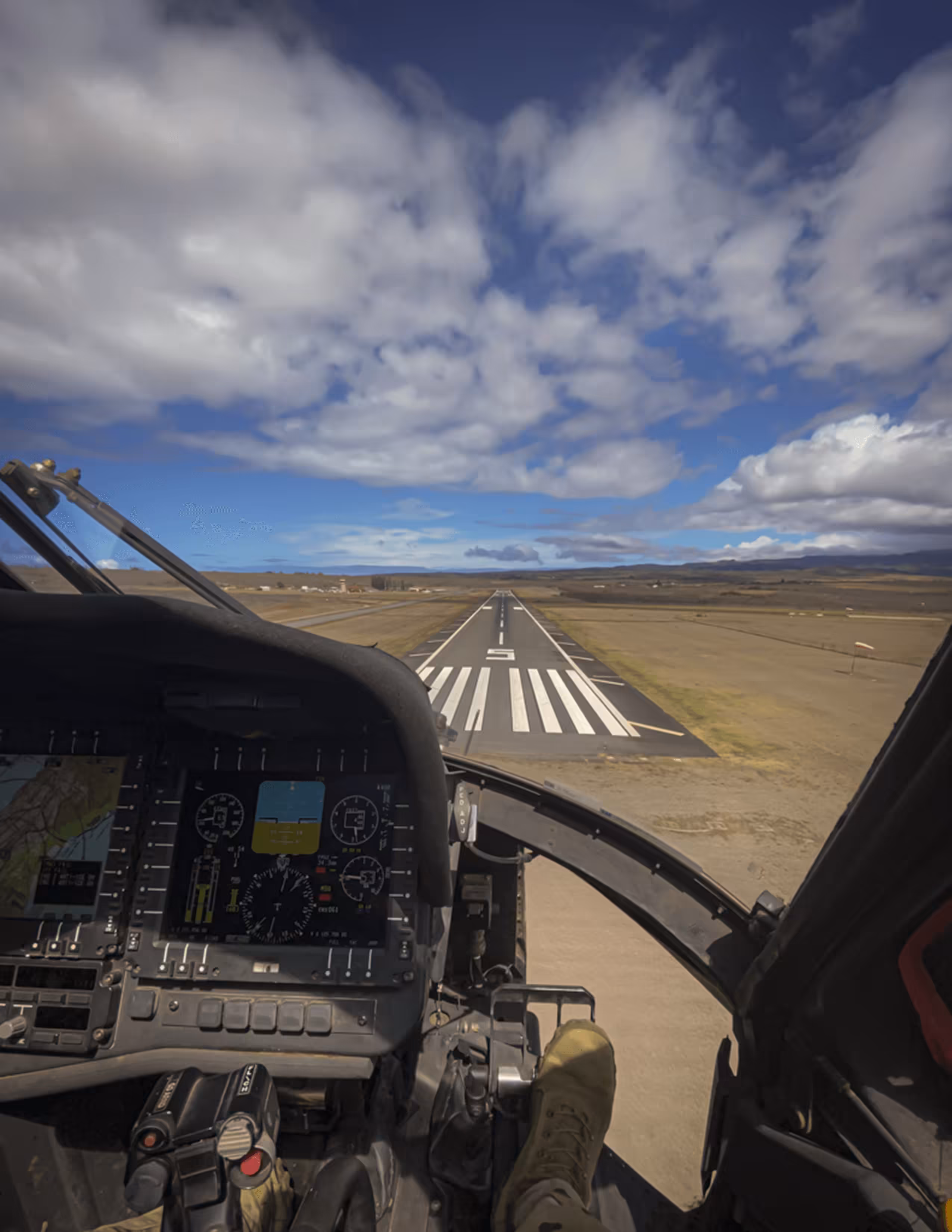 1000 Hours – From the Cockpit #016: On Approach, Molokai