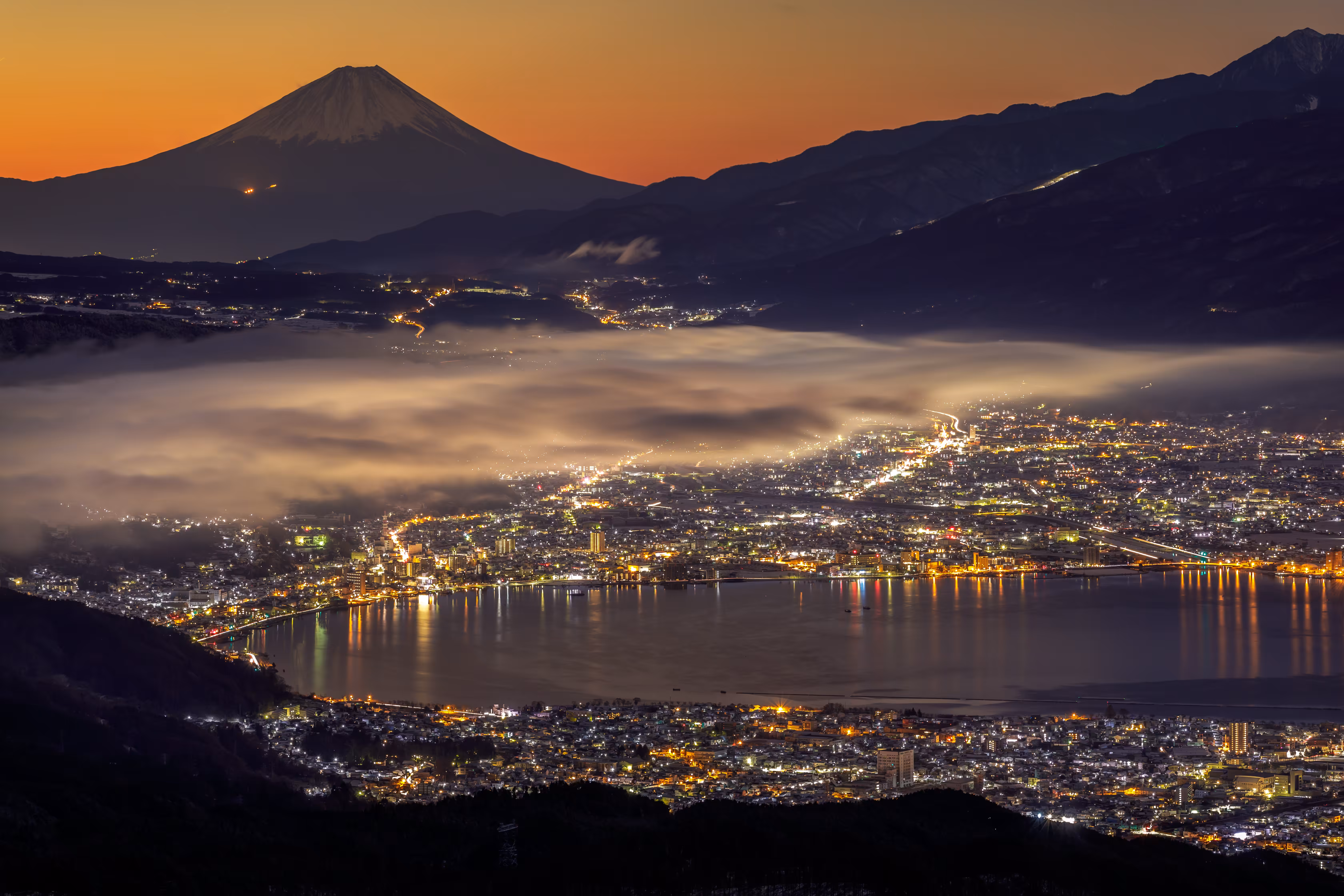 Lake Suwa-ko at Dawn