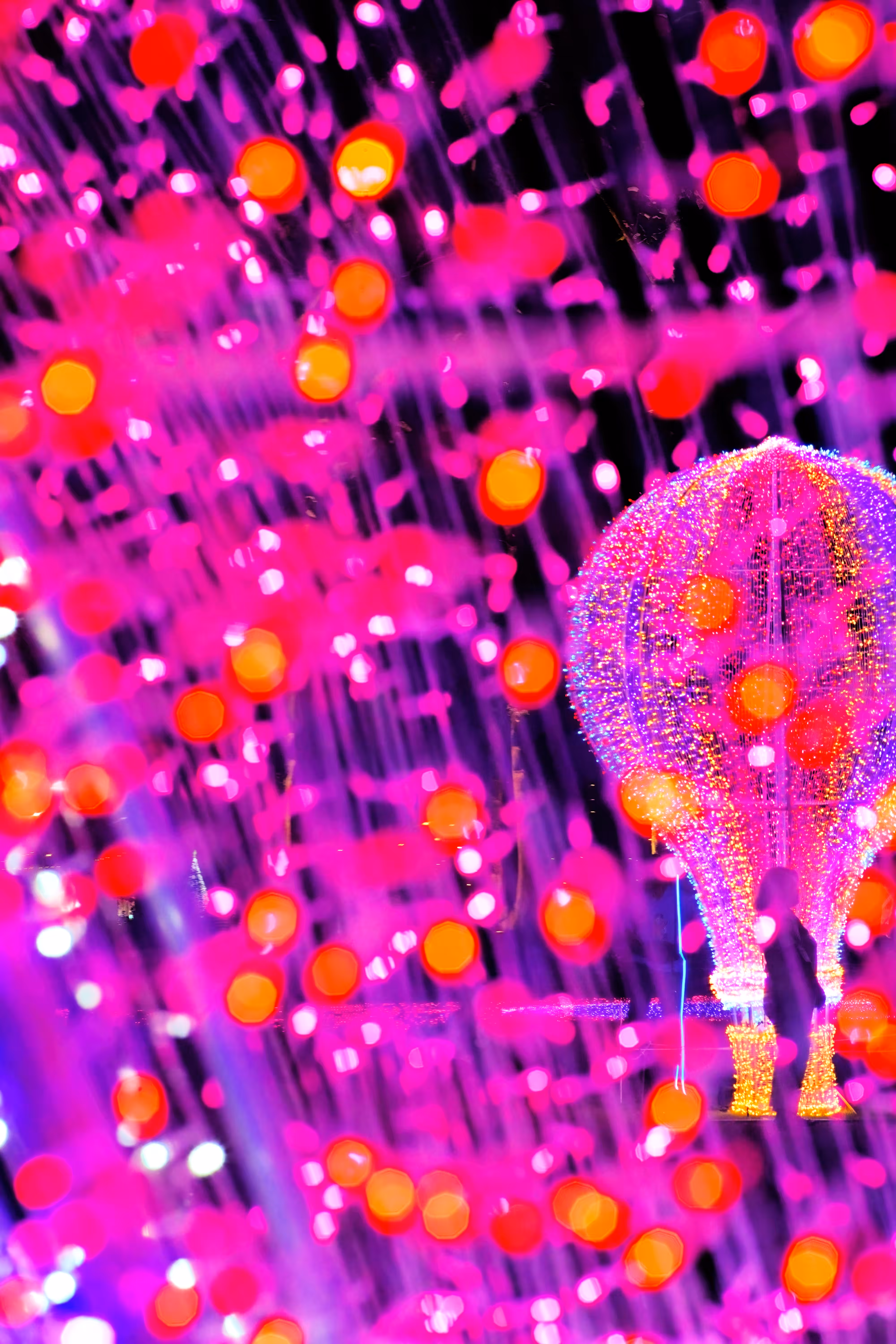she with light balloon