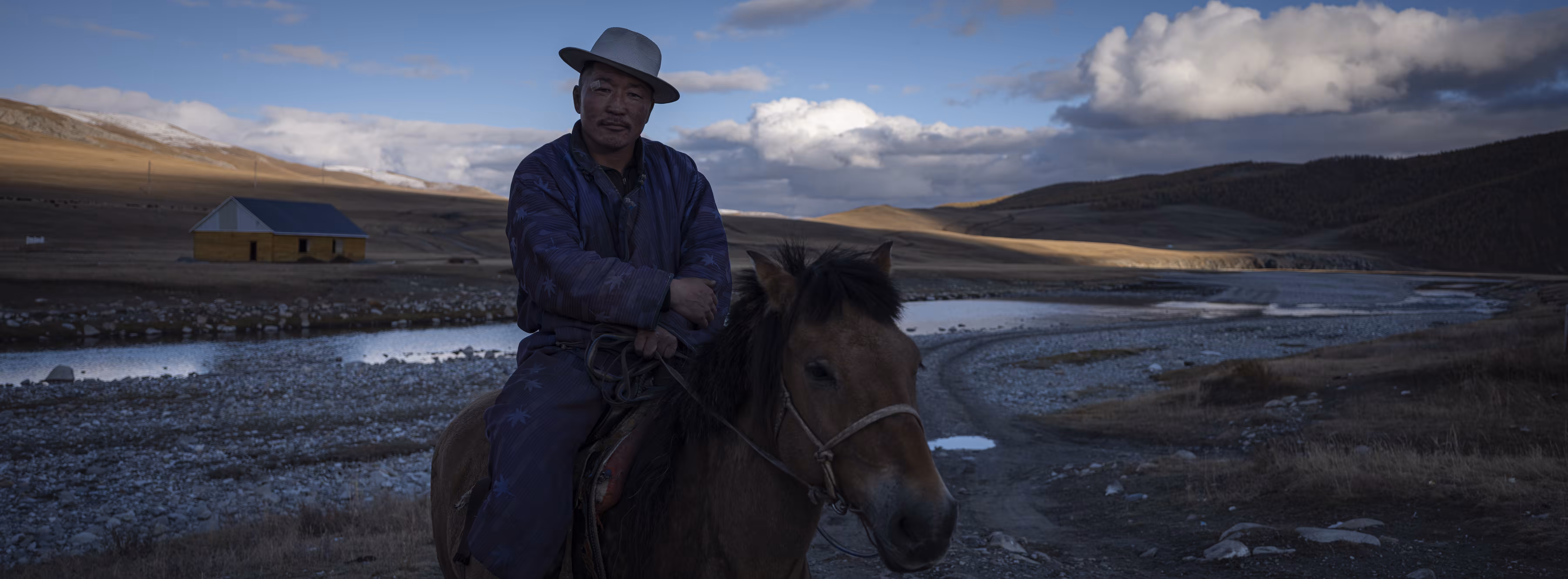 PanoraMongolia: Сайн уу (Sain uu): #32 The Horseman