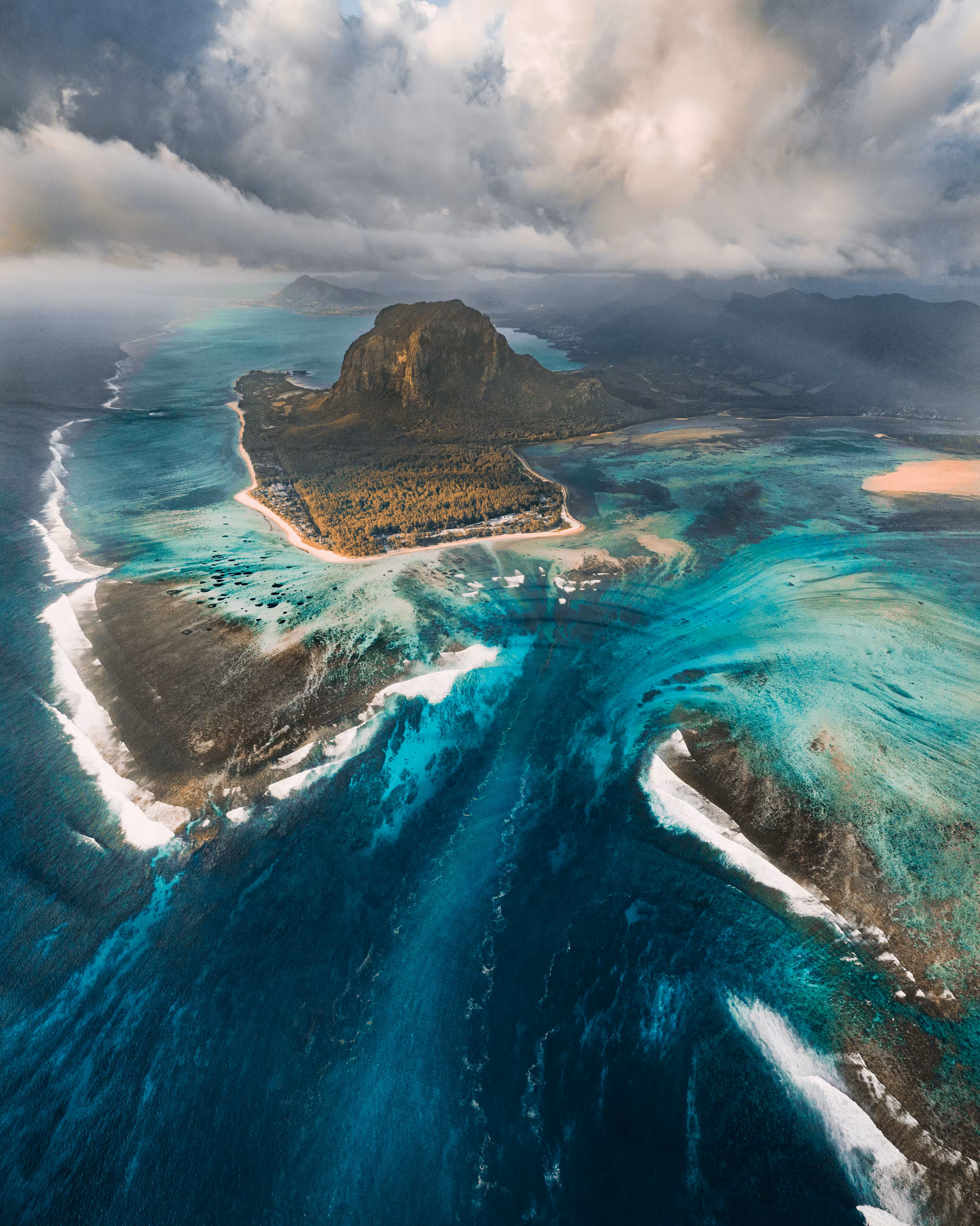 #9: The Underwater Waterfall