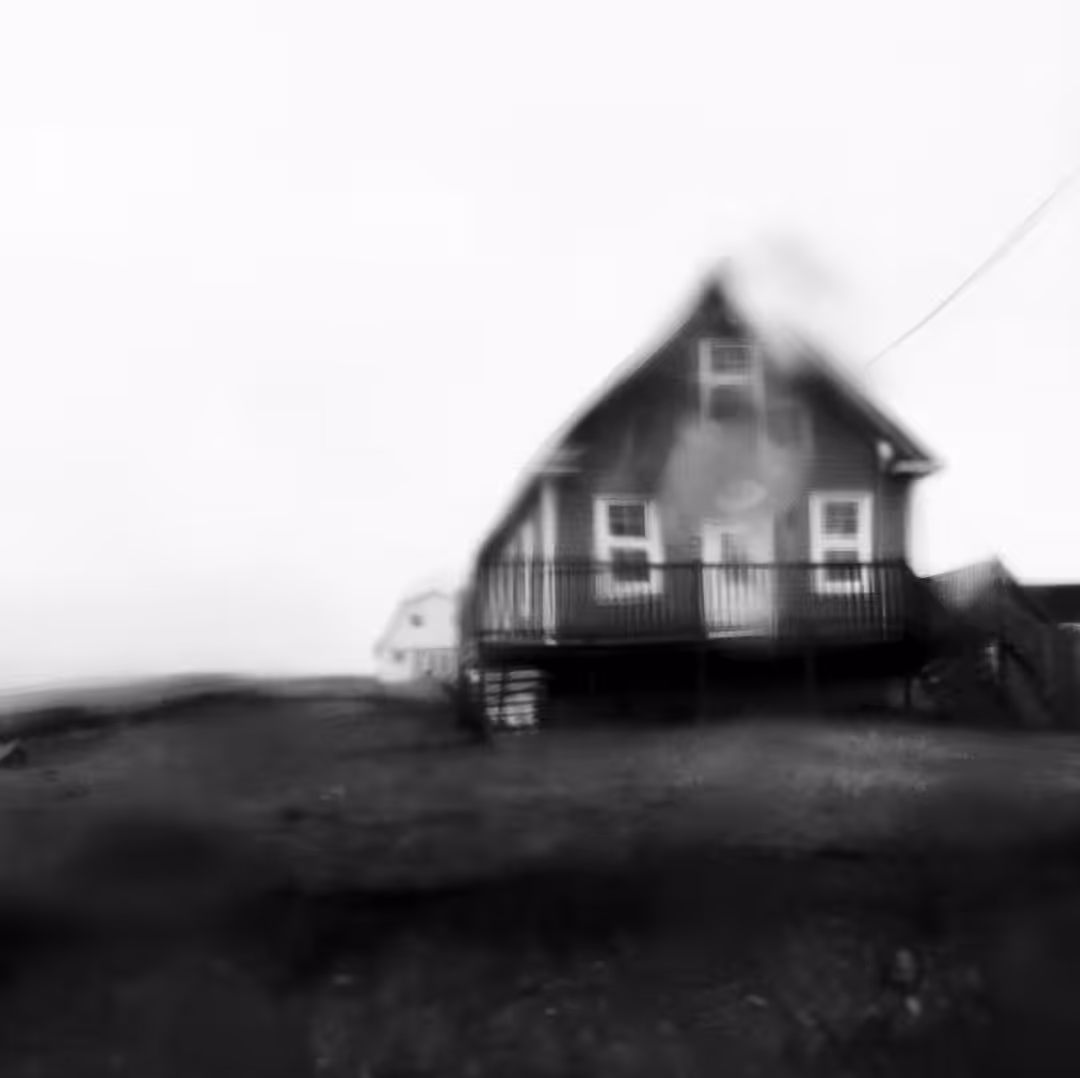 Rainy day in the Magdalena islands, Québec (b)