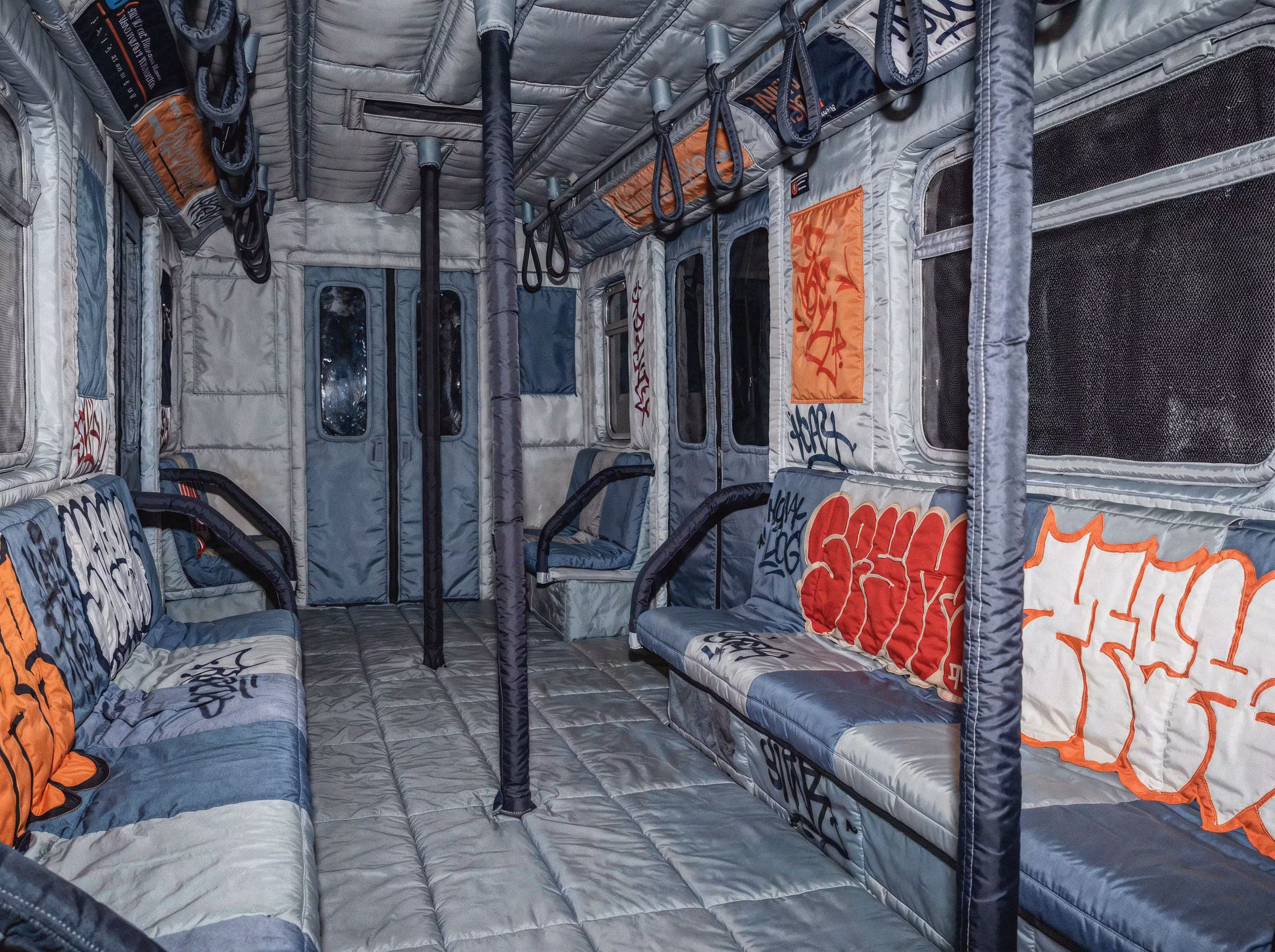 straphangers