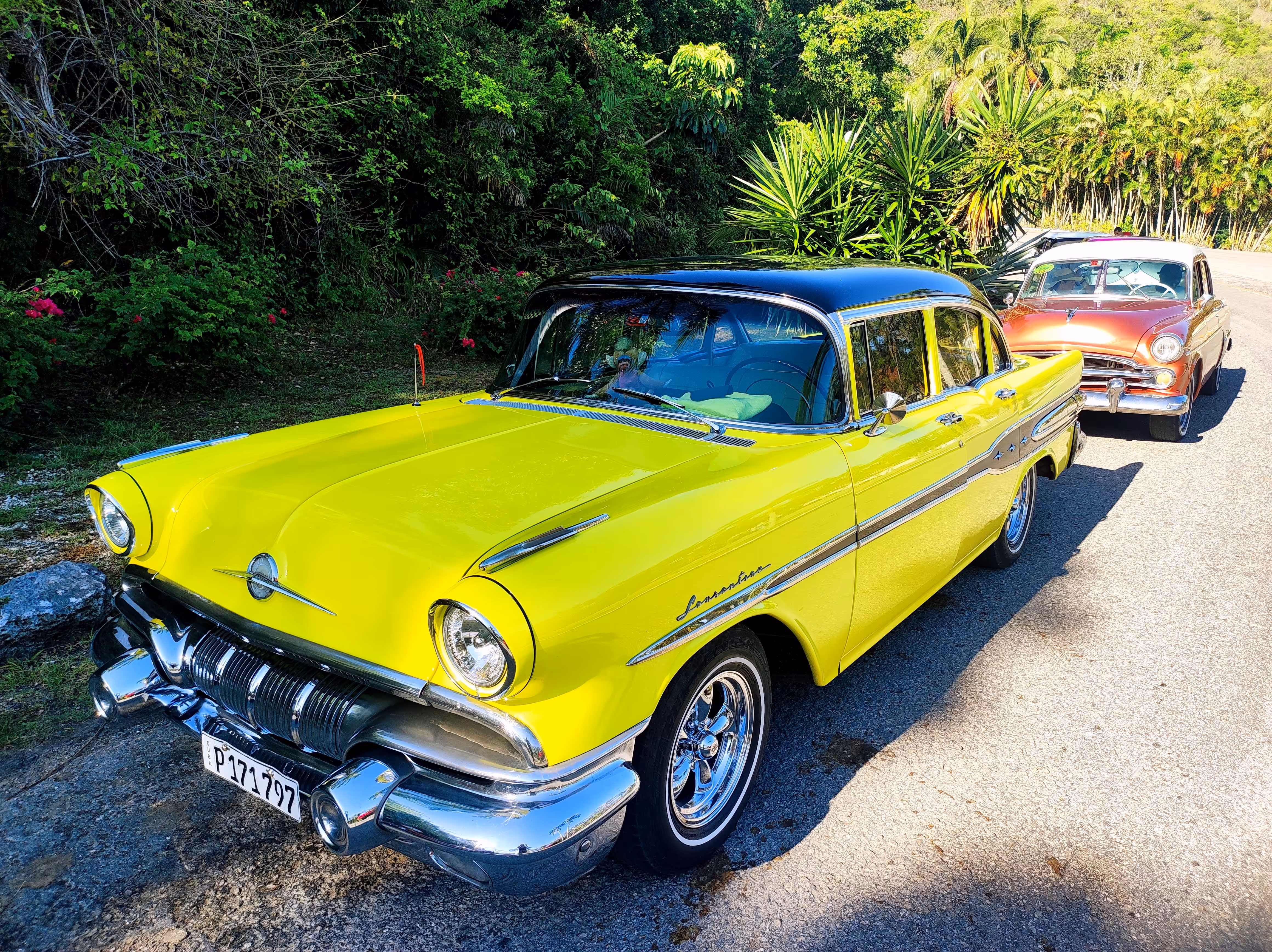 Cuba #4 - Yellow Pontiac Laurentian