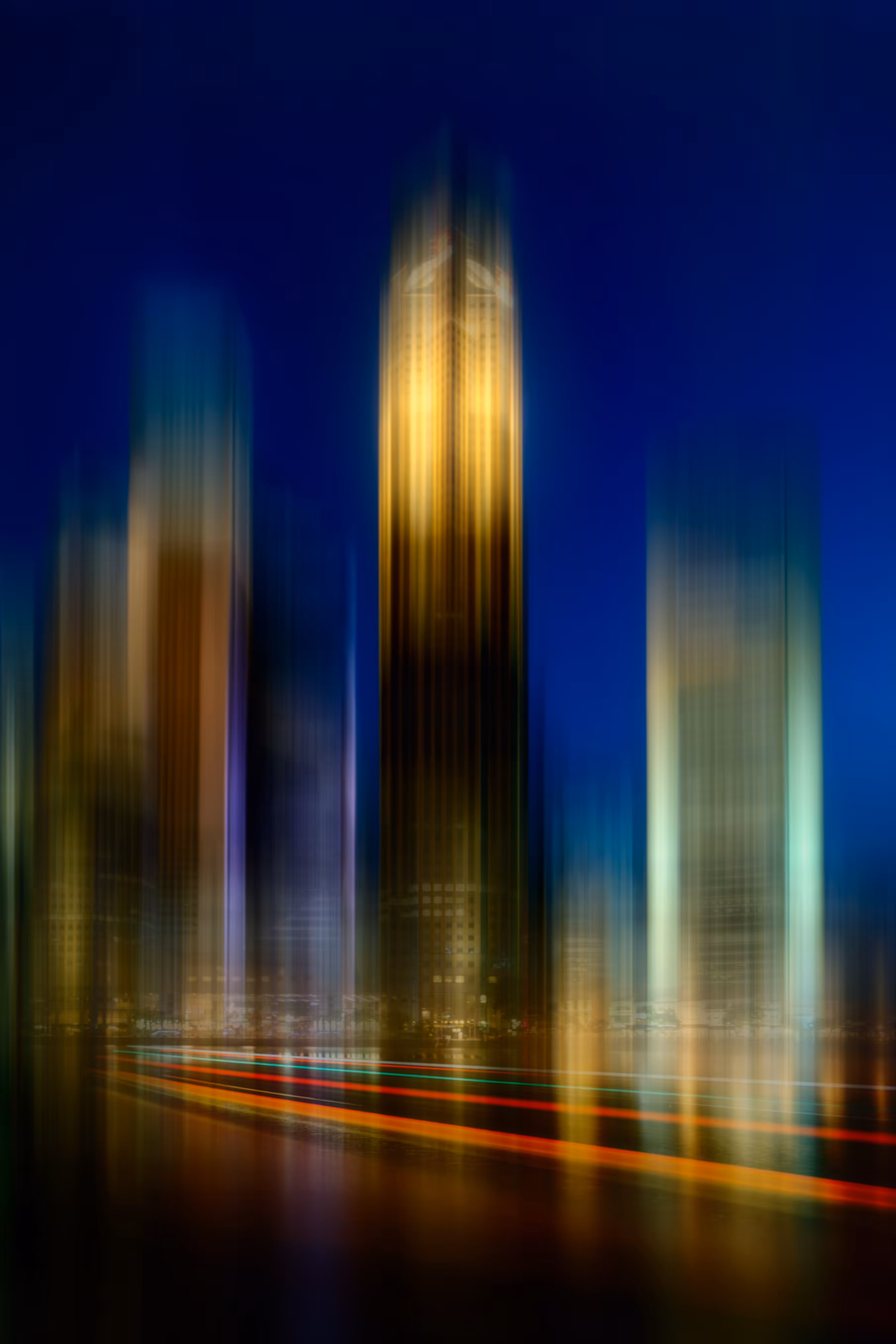 The Amorphous City – Throne