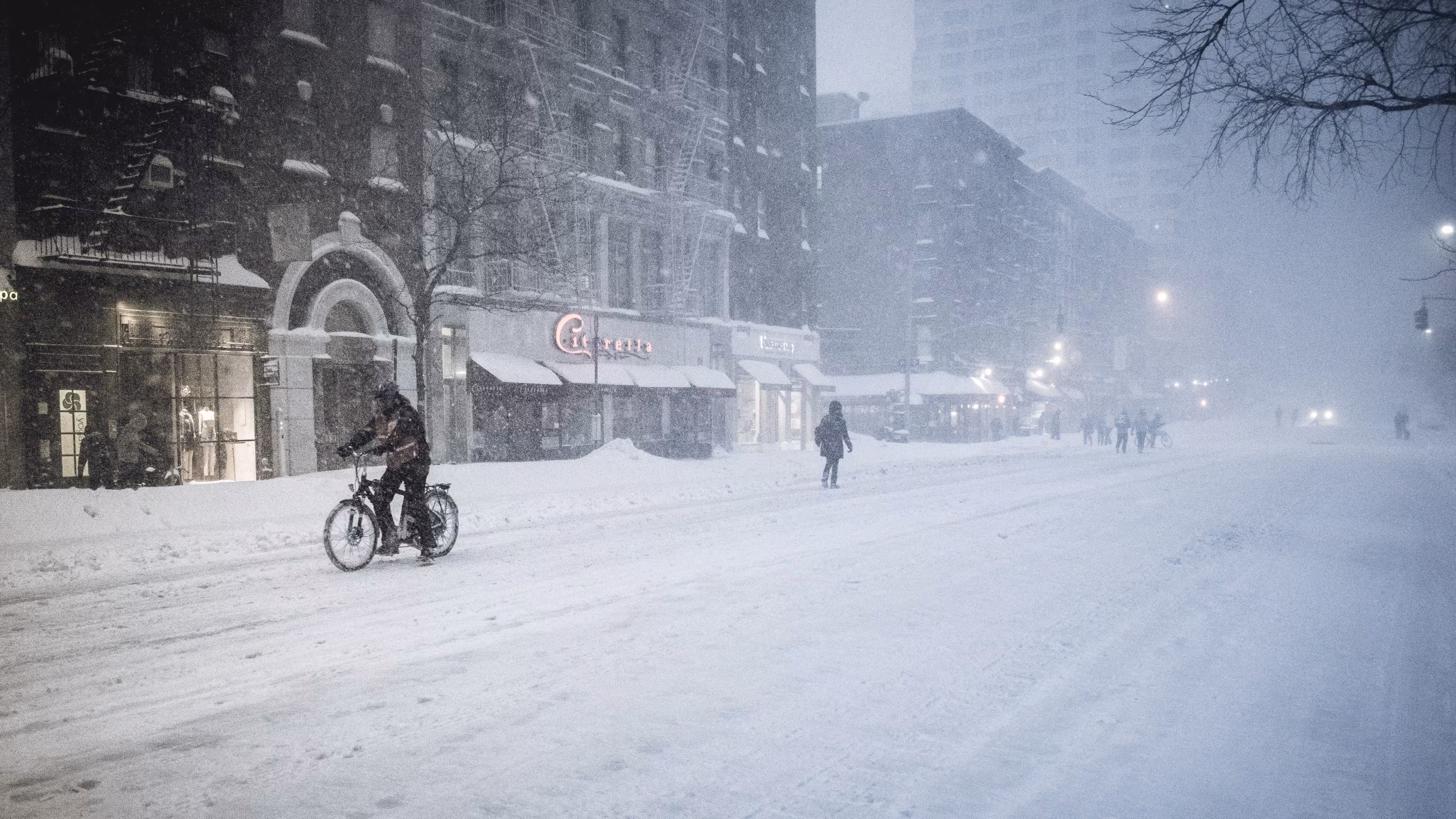 Snow Days In NYC - 8
