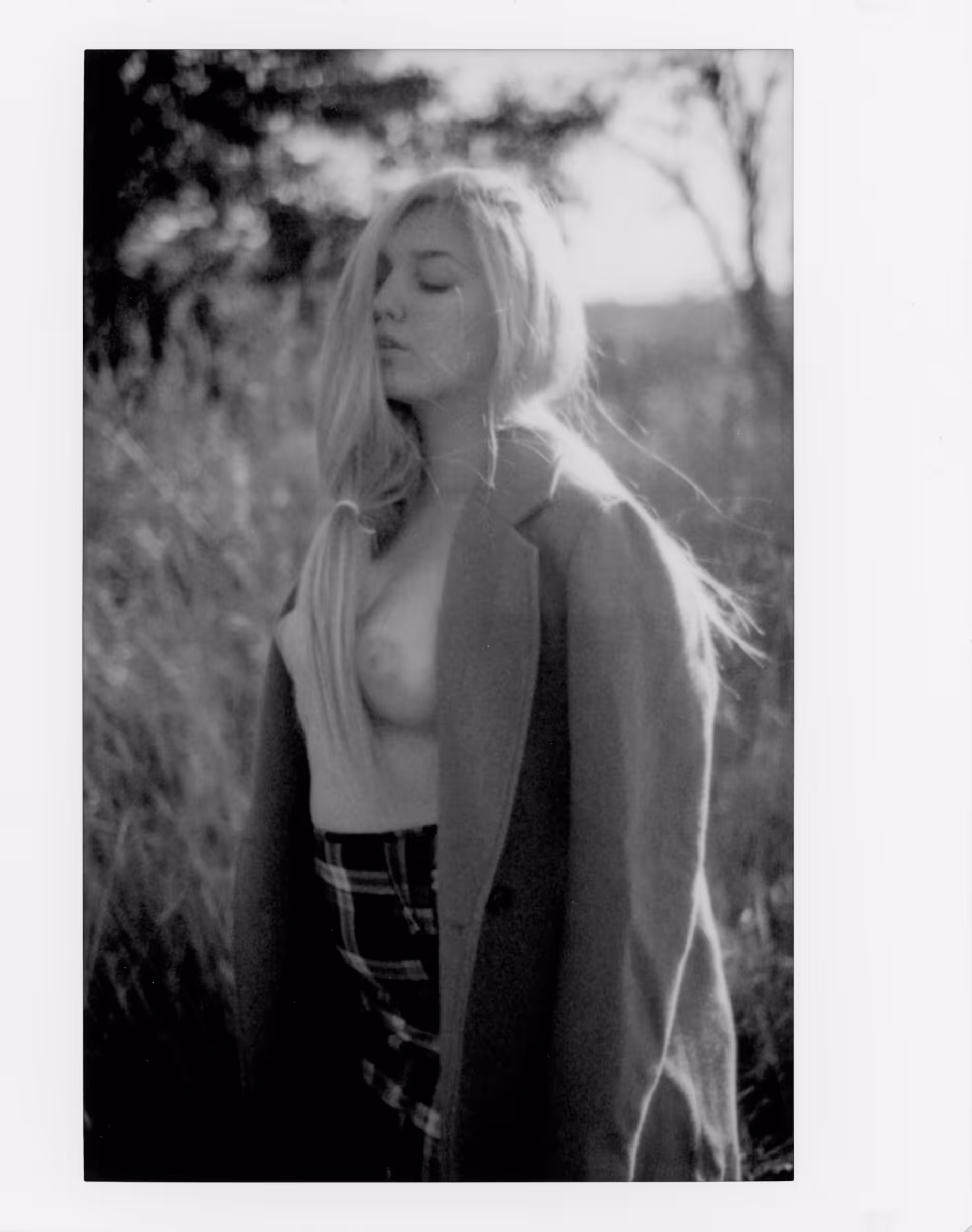 Topless Noir instax wide expired 