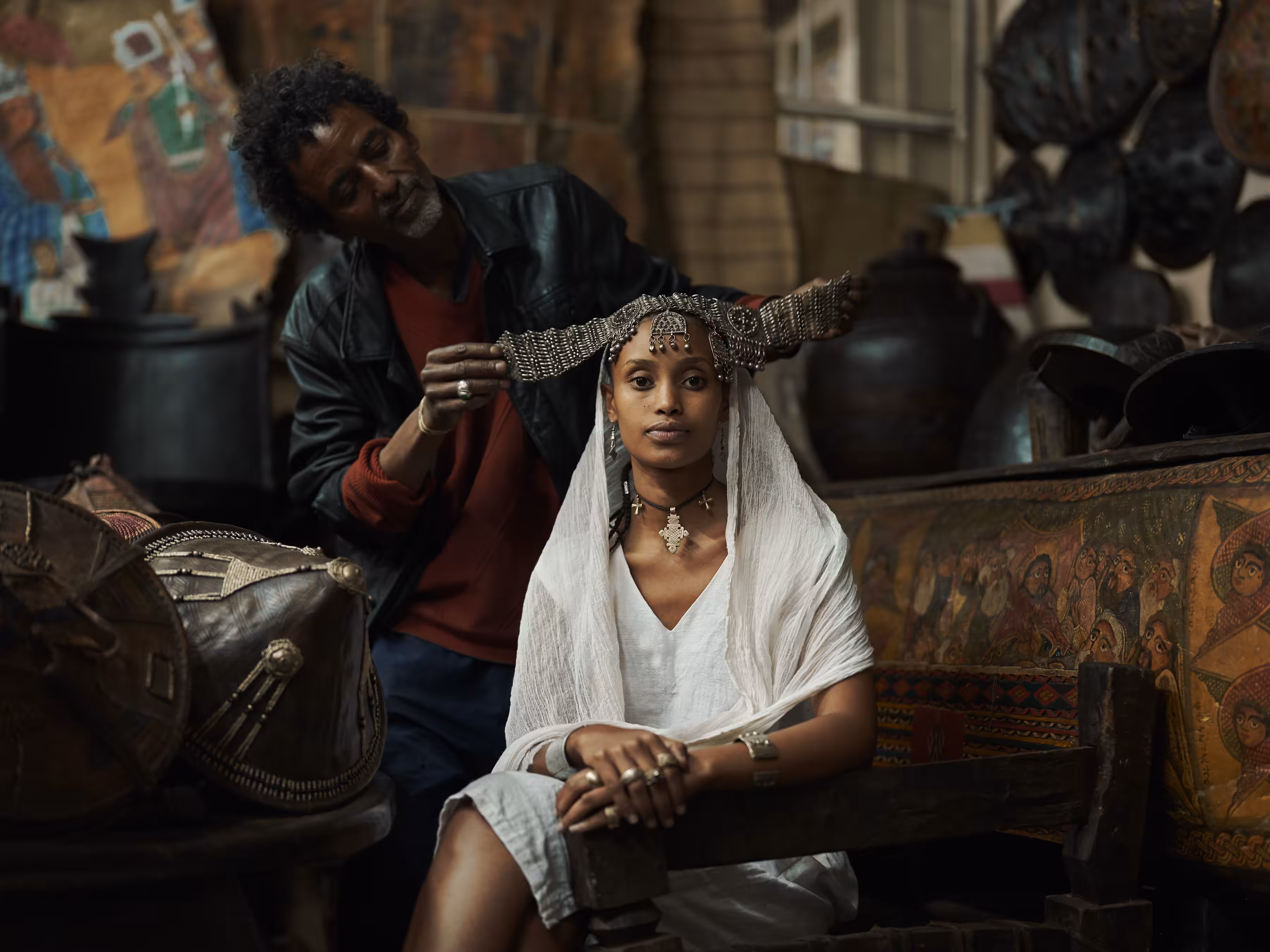 Ethiopia - Solomon fits Harari jewelry on Roman