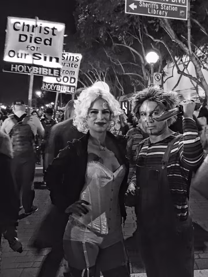 Halloween Street #007