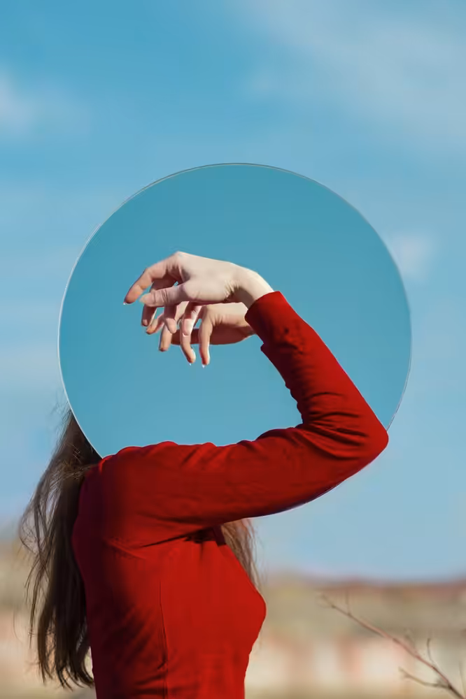 Experiencing Illusions