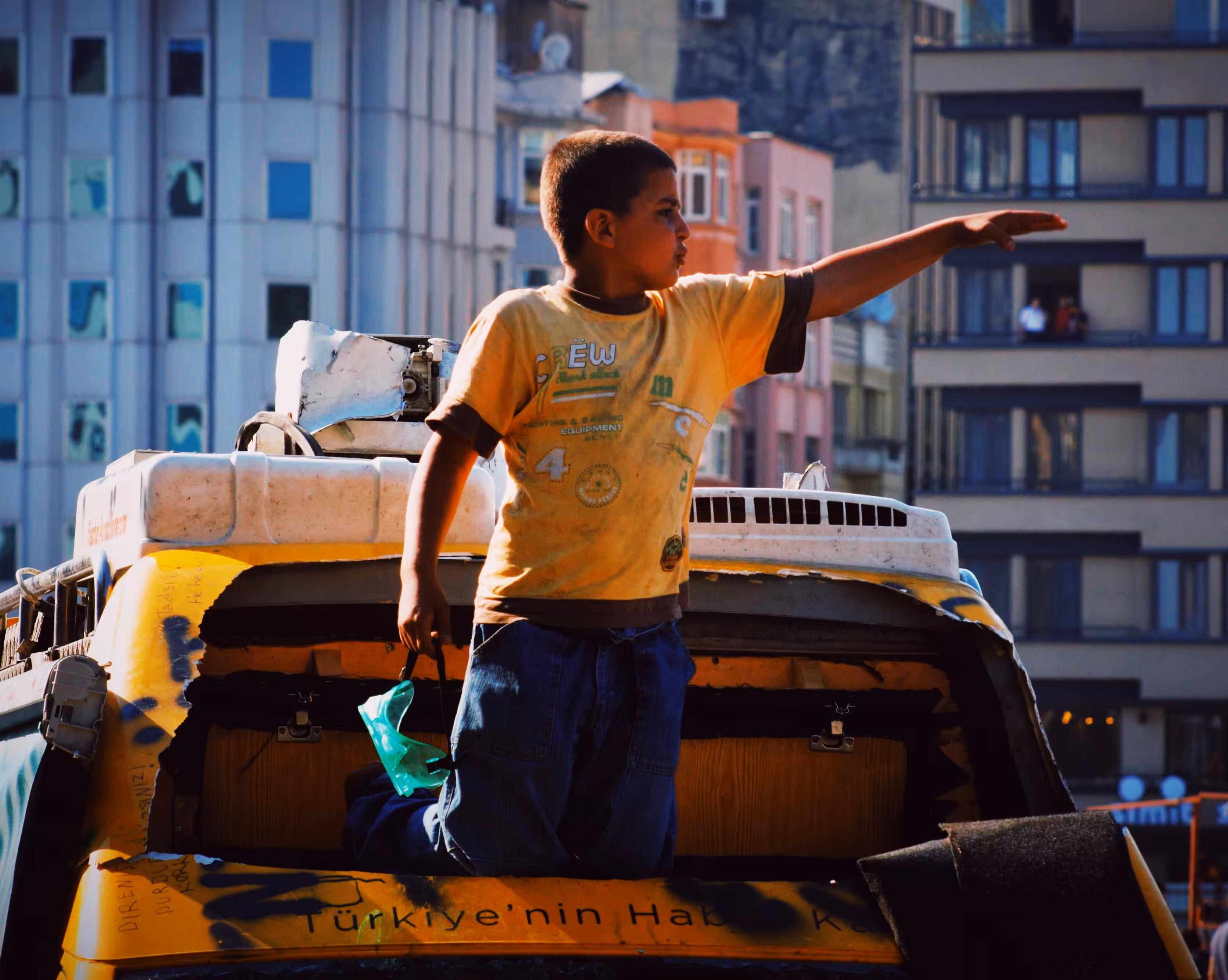 Gezi: Beneath the Gas, Beyond the Fear: Gezi: Child in Chaos