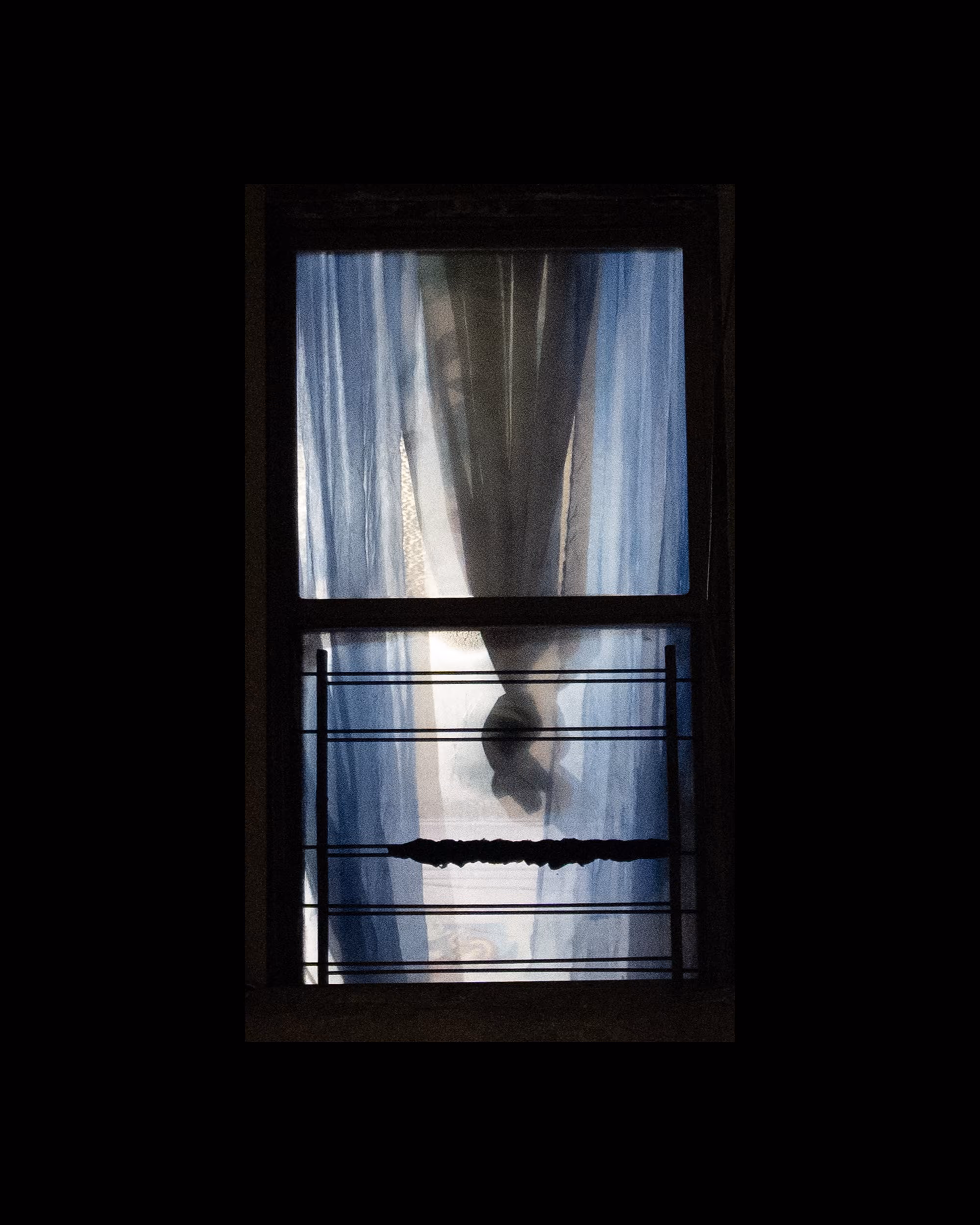 WINDOW 875